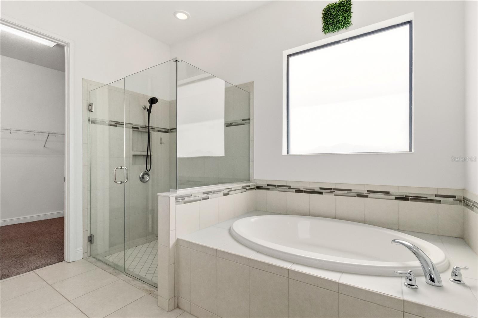 Image 21 of 43 For 691 Challice Drive