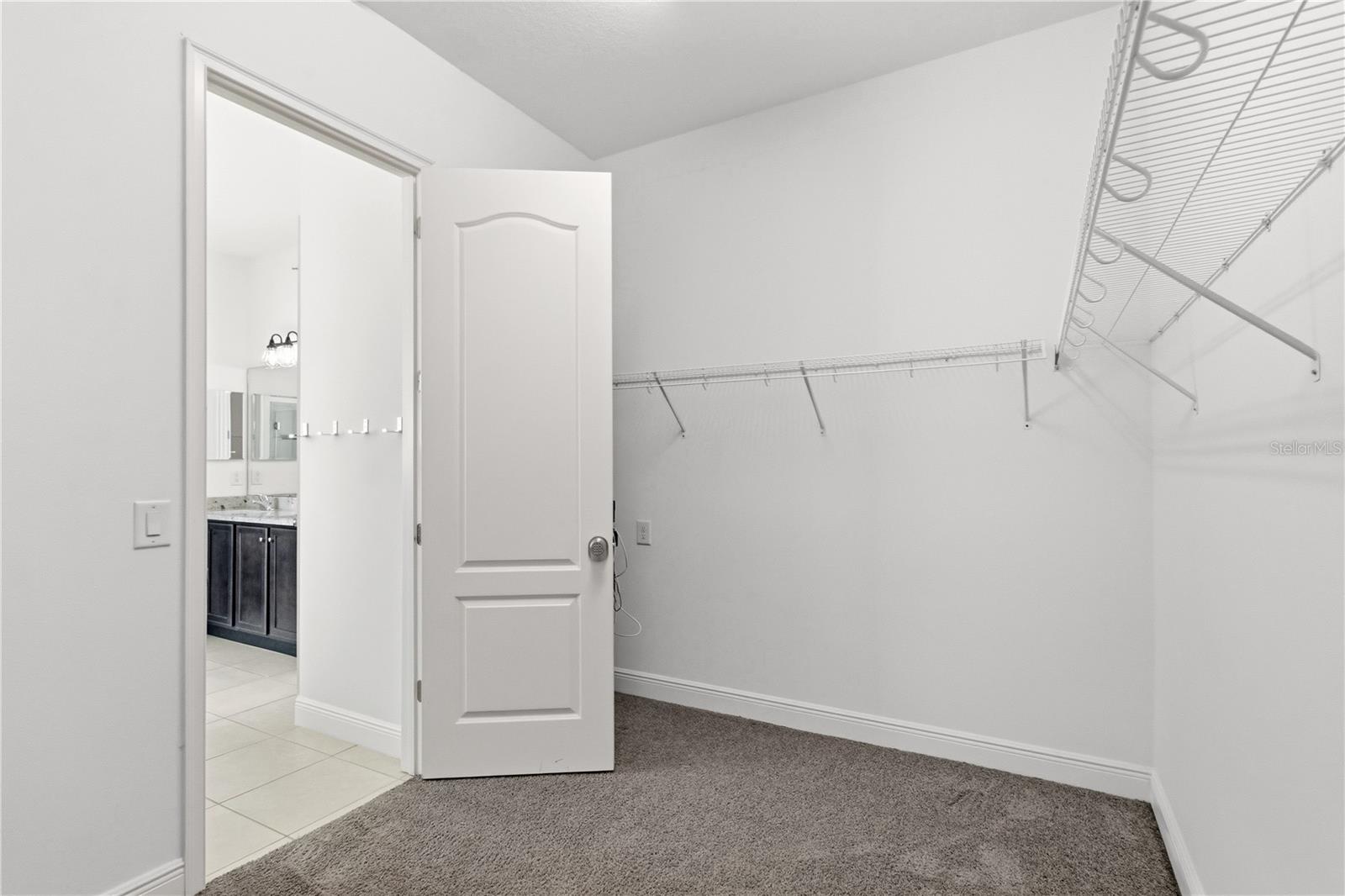 Image 22 of 43 For 691 Challice Drive