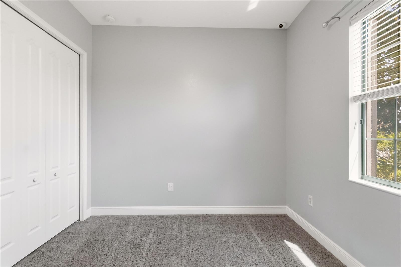 Image 26 of 43 For 691 Challice Drive