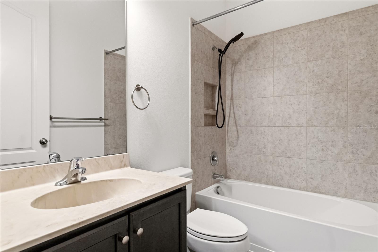 Image 29 of 43 For 691 Challice Drive