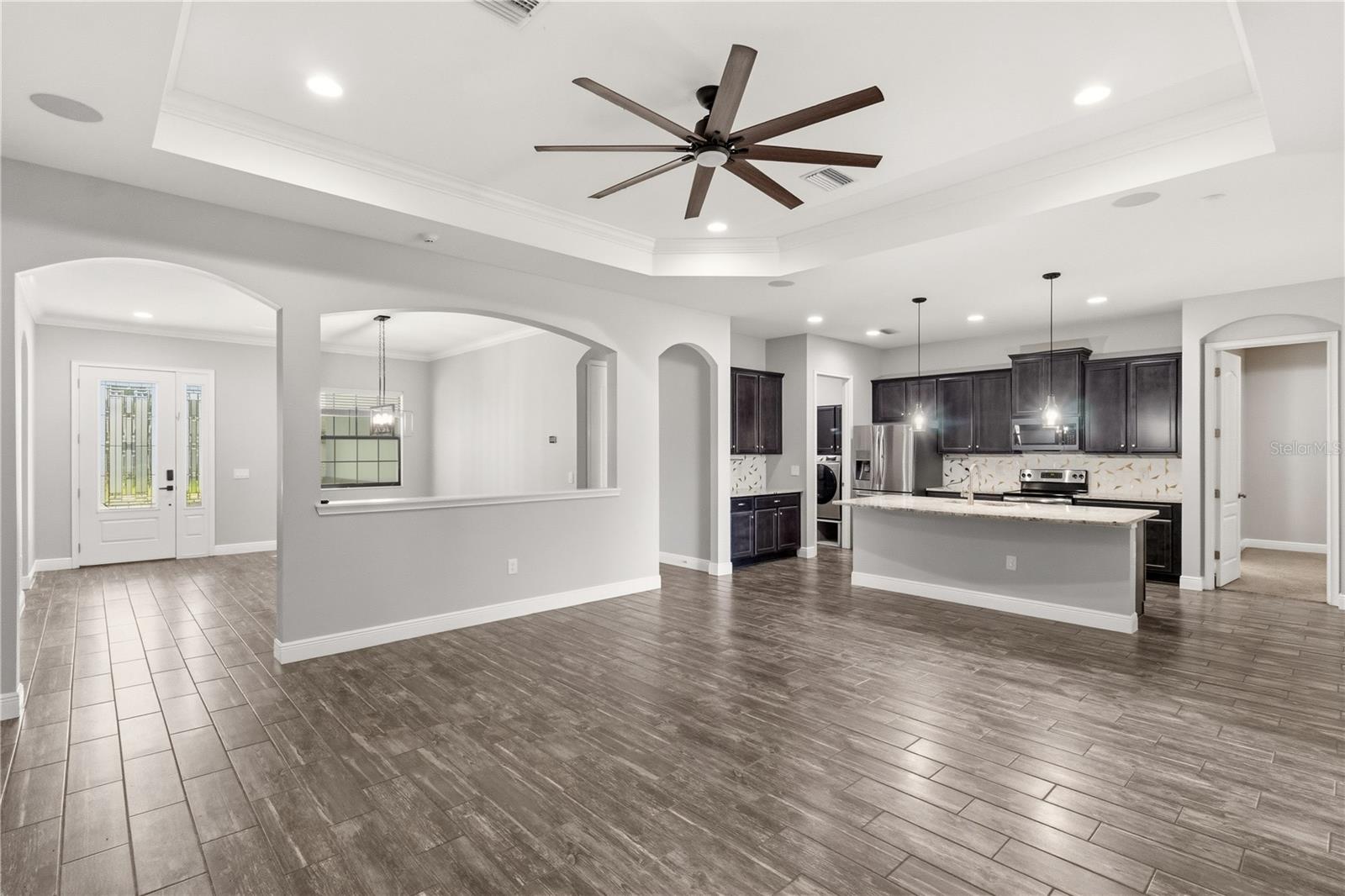 Image 4 of 43 For 691 Challice Drive