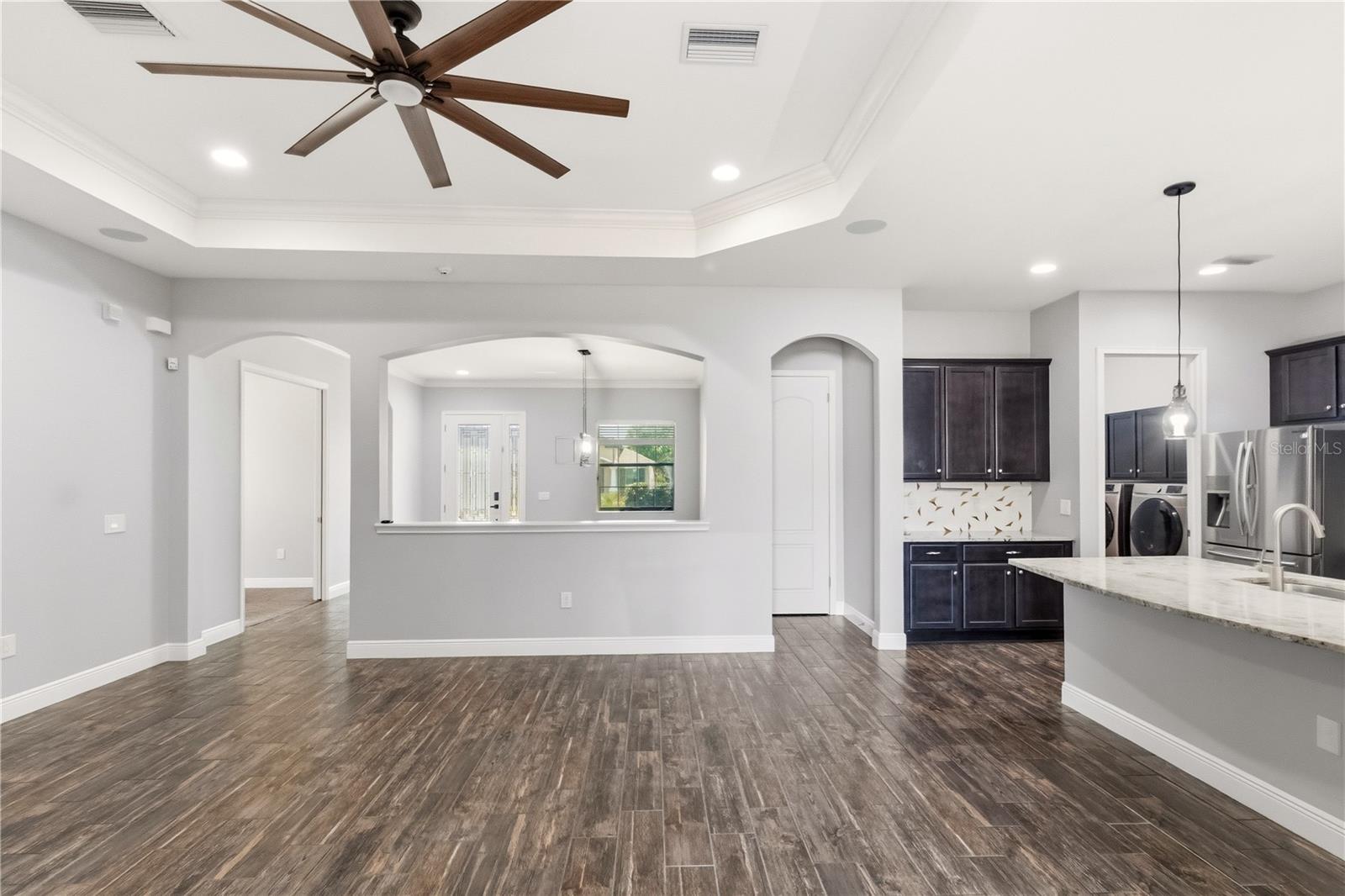 Image 6 of 43 For 691 Challice Drive