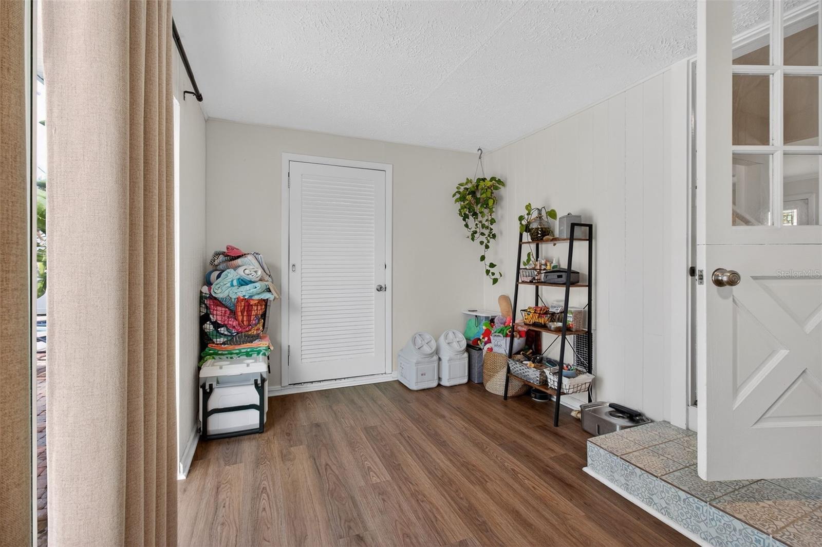 Image 20 of 28 For 322 47th Street N