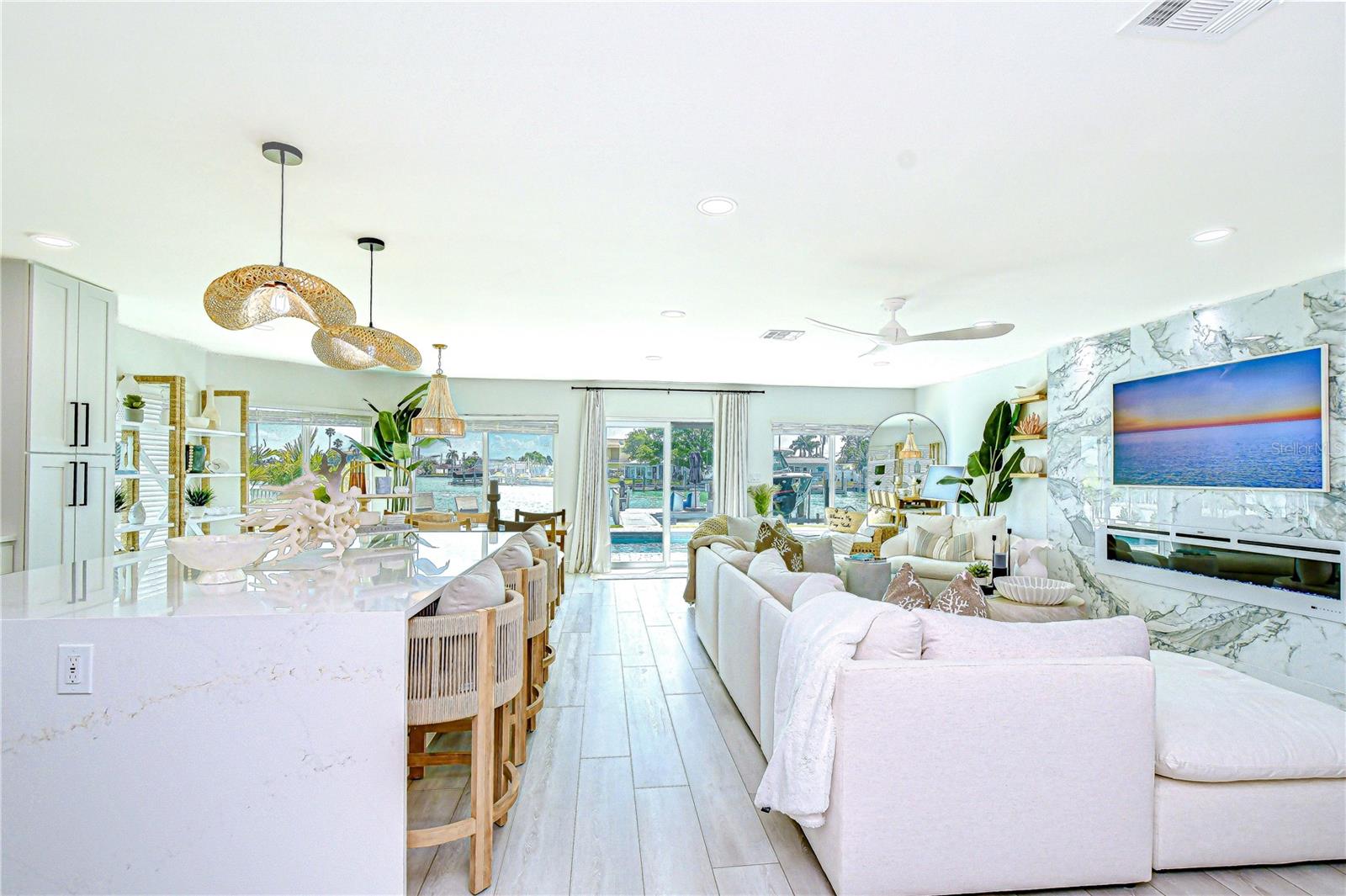 Listing photo id 8 for 728 Pruitt Drive