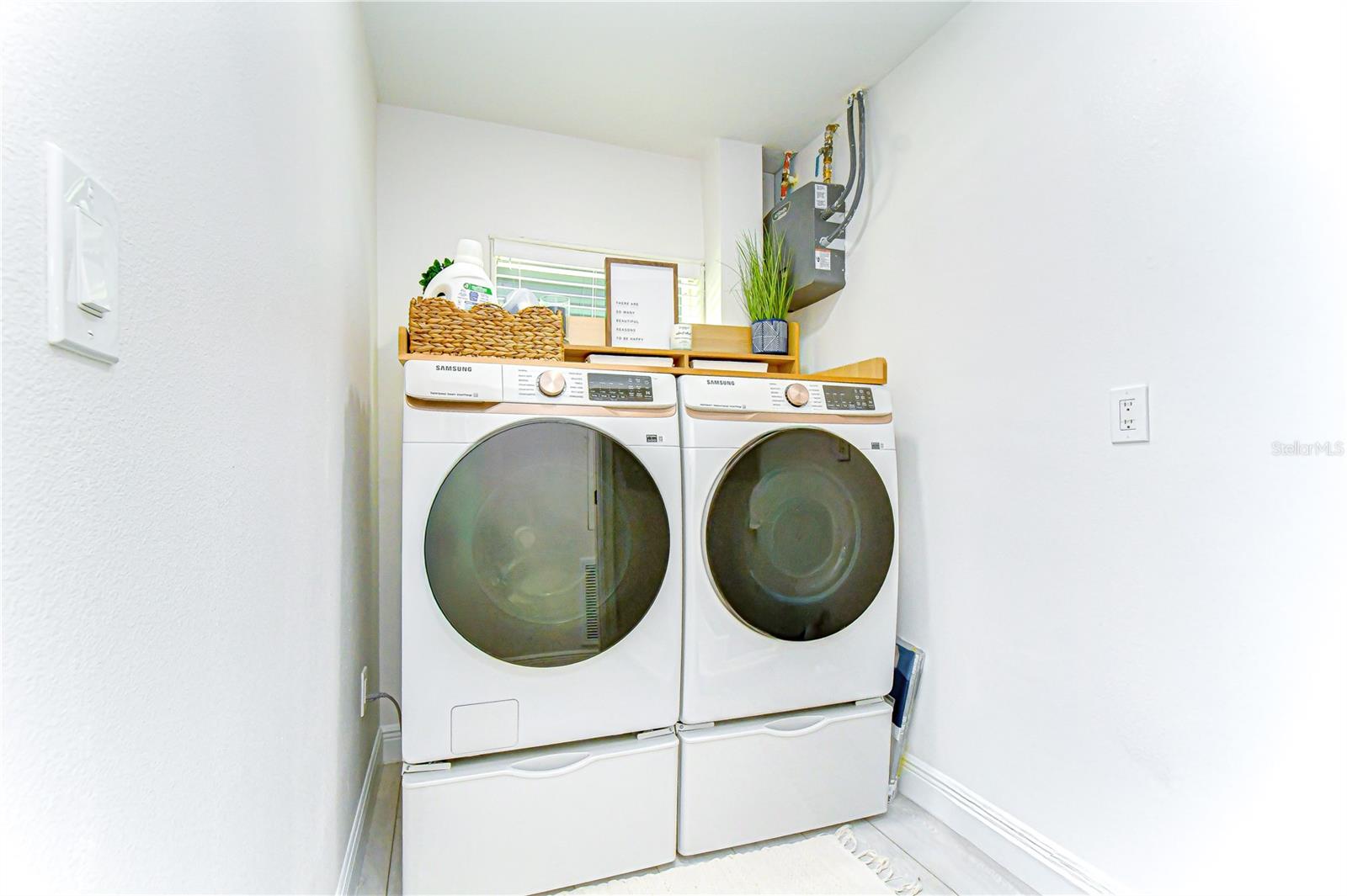 Listing photo id 17 for 728 Pruitt Drive