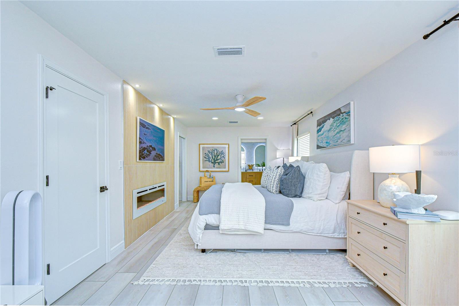 Listing photo id 18 for 728 Pruitt Drive