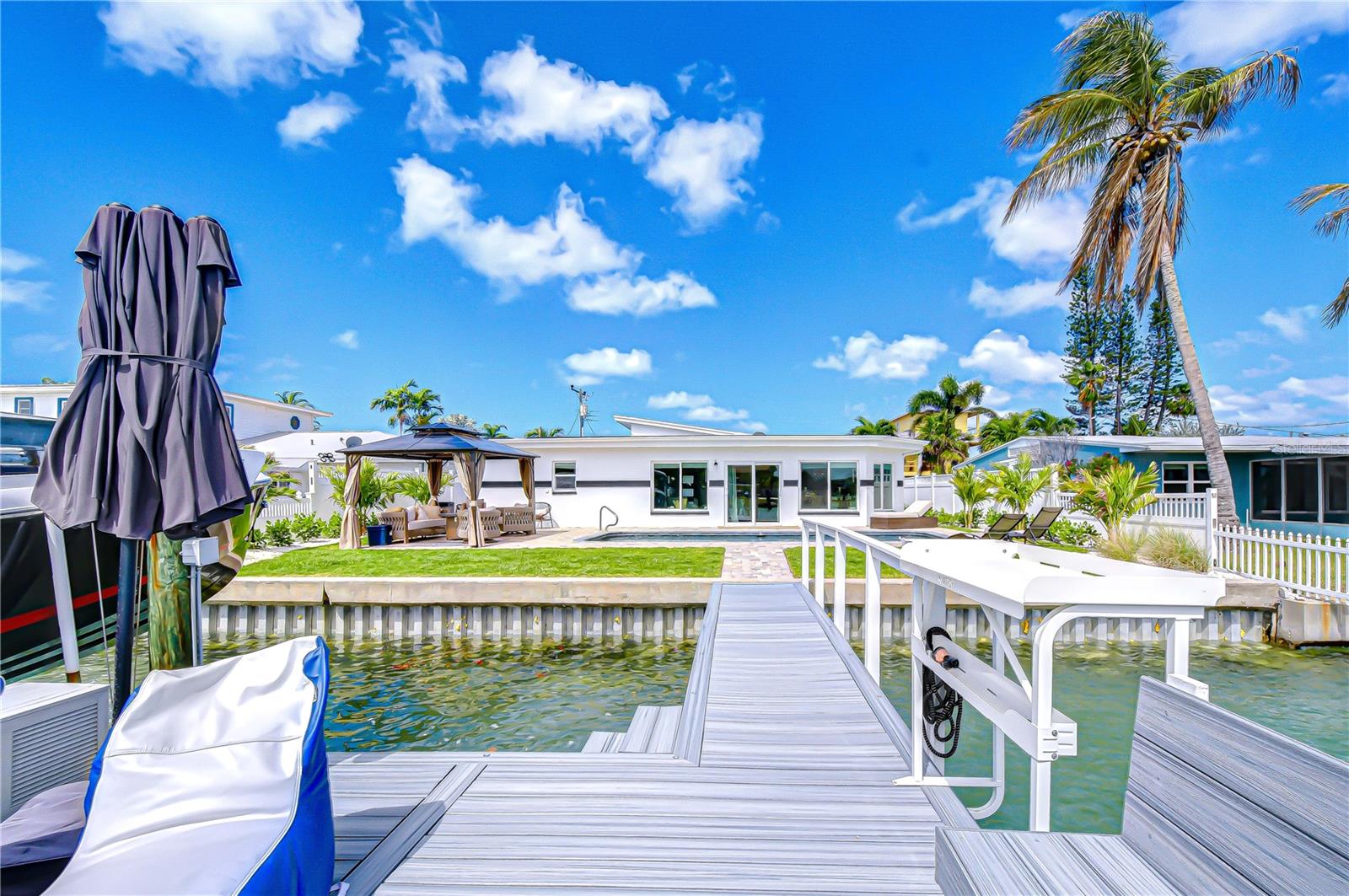 Listing photo id 25 for 728 Pruitt Drive