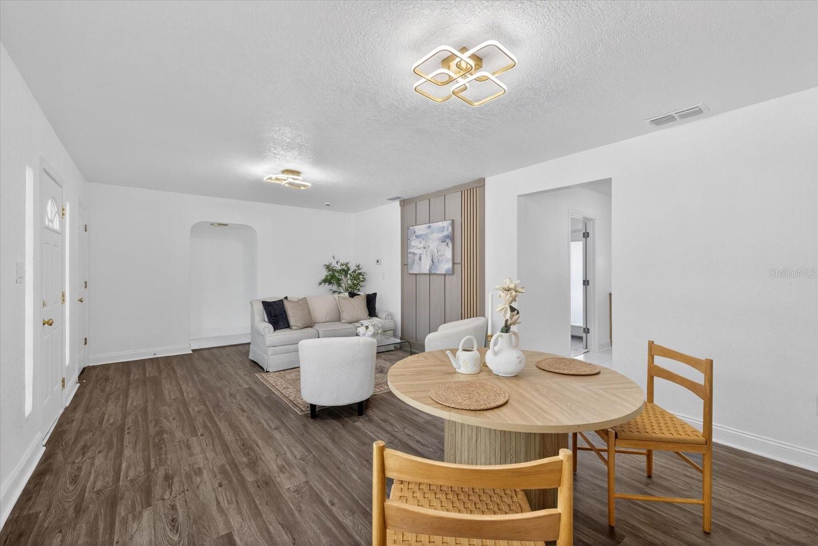 Image 10 of 29 For 712 Crest Avenue