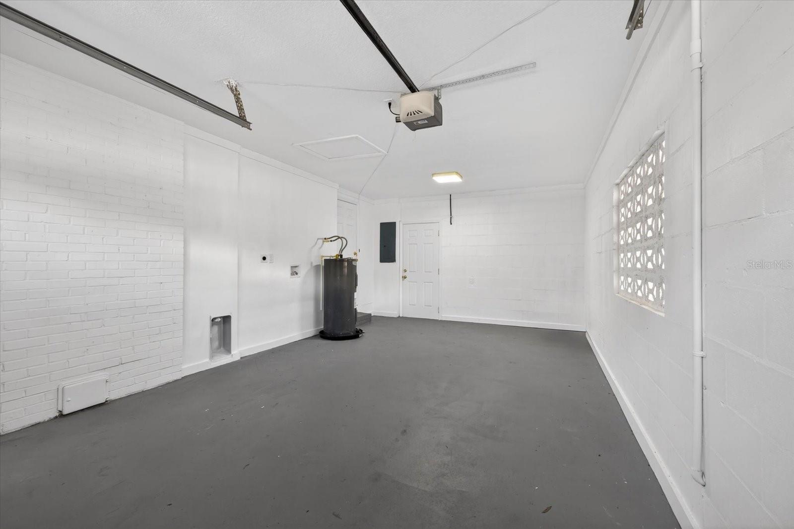 Image 15 of 29 For 712 Crest Avenue