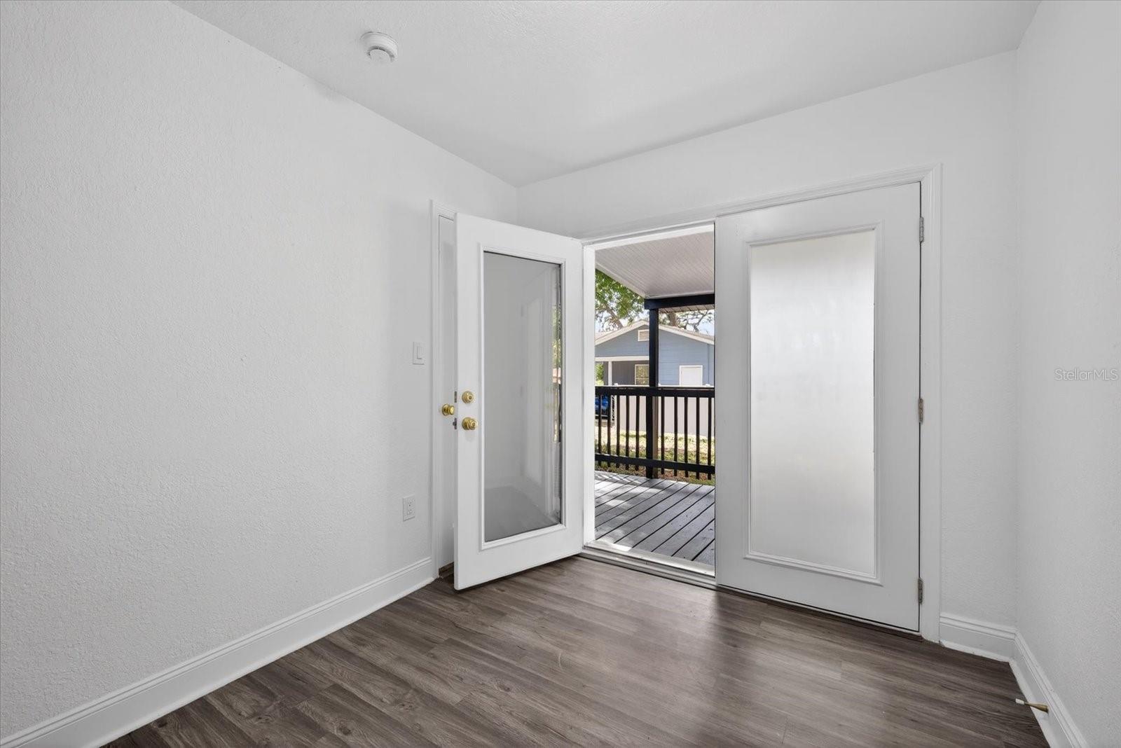 Image 17 of 29 For 712 Crest Avenue