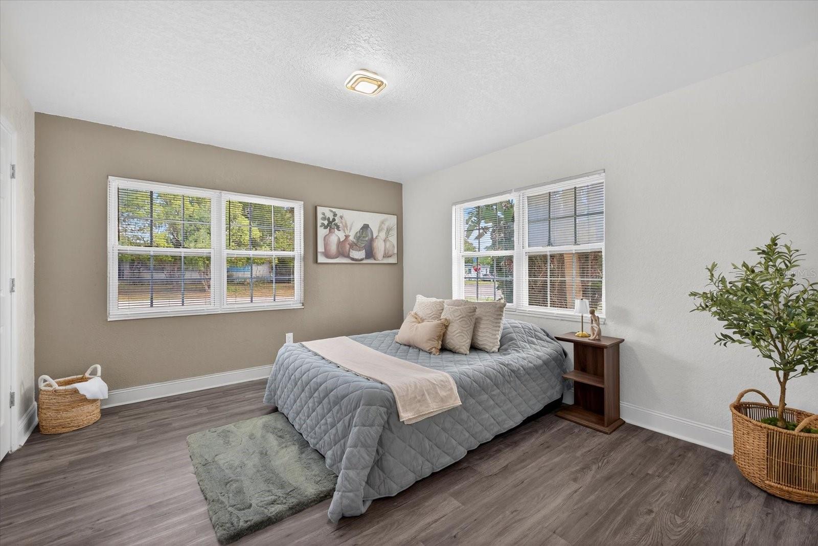 Image 24 of 29 For 712 Crest Avenue