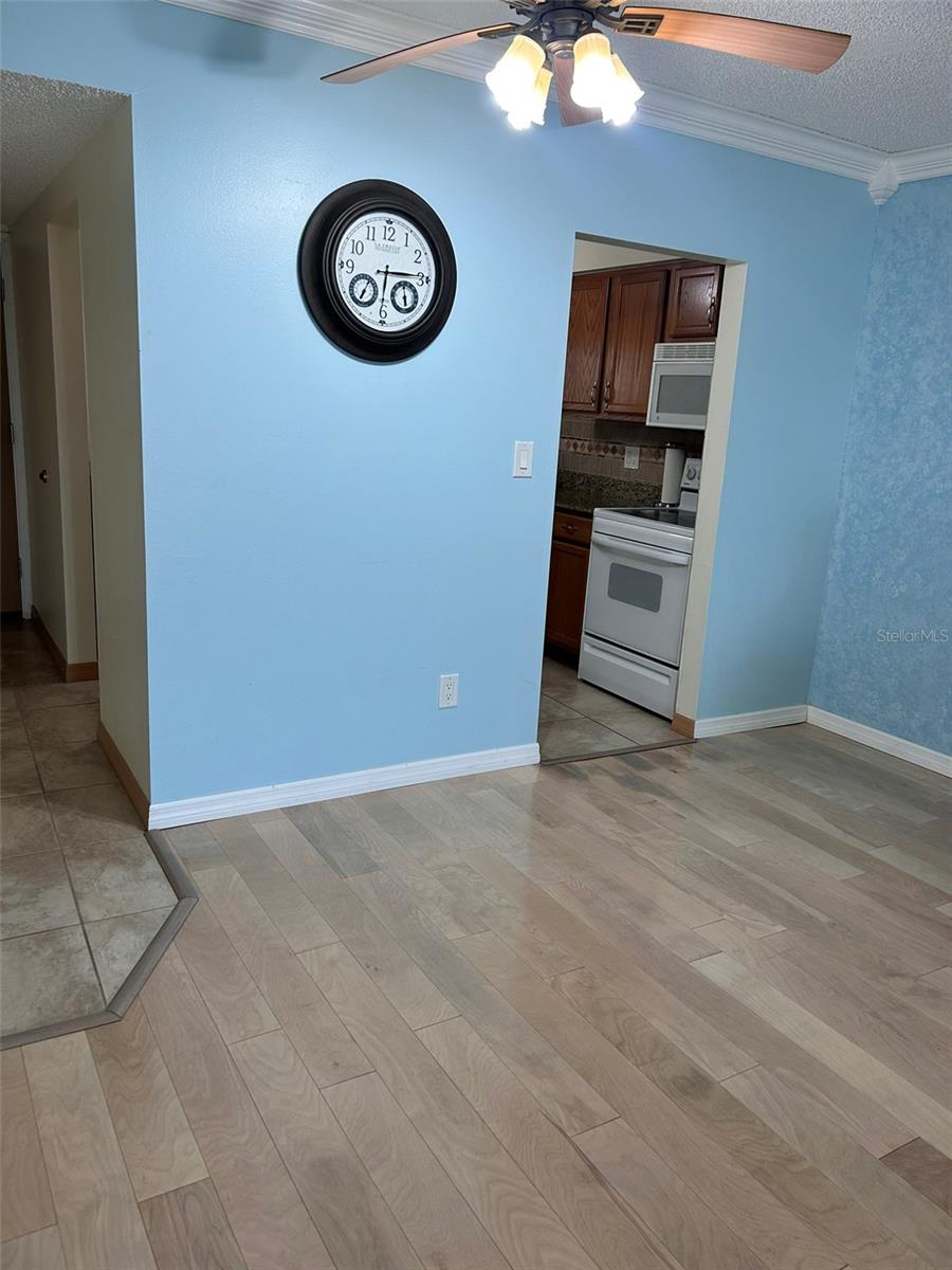 Image 24 of 77 For 868 Bayway Boulevard 304