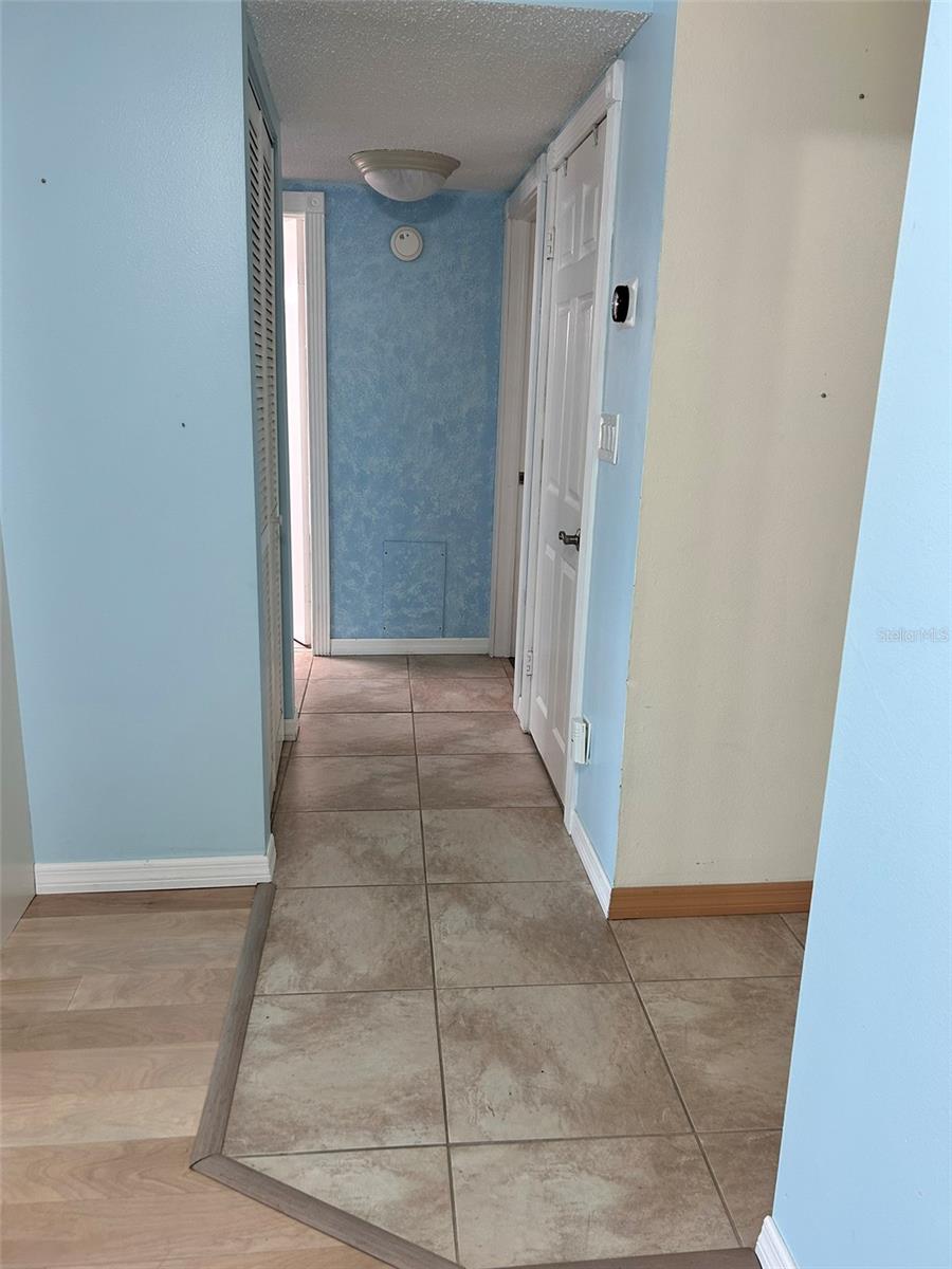 Image 26 of 77 For 868 Bayway Boulevard 304