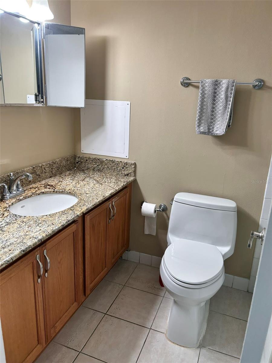 Image 27 of 77 For 868 Bayway Boulevard 304