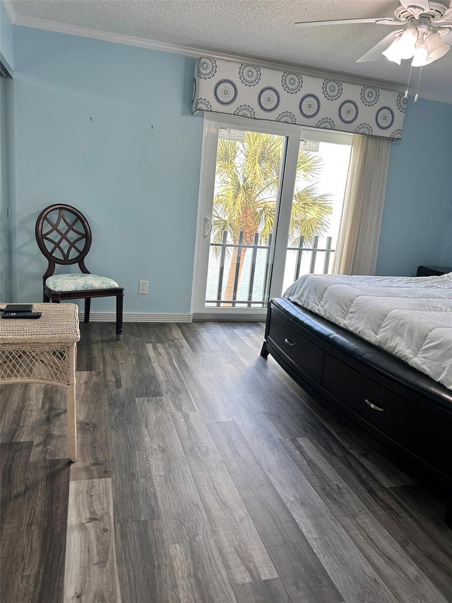 Image 32 of 77 For 868 Bayway Boulevard 304