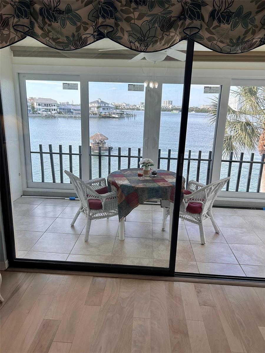 Image 4 of 77 For 868 Bayway Boulevard 304