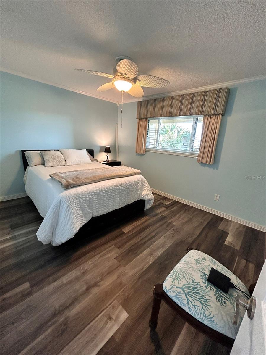 Image 44 of 77 For 868 Bayway Boulevard 304