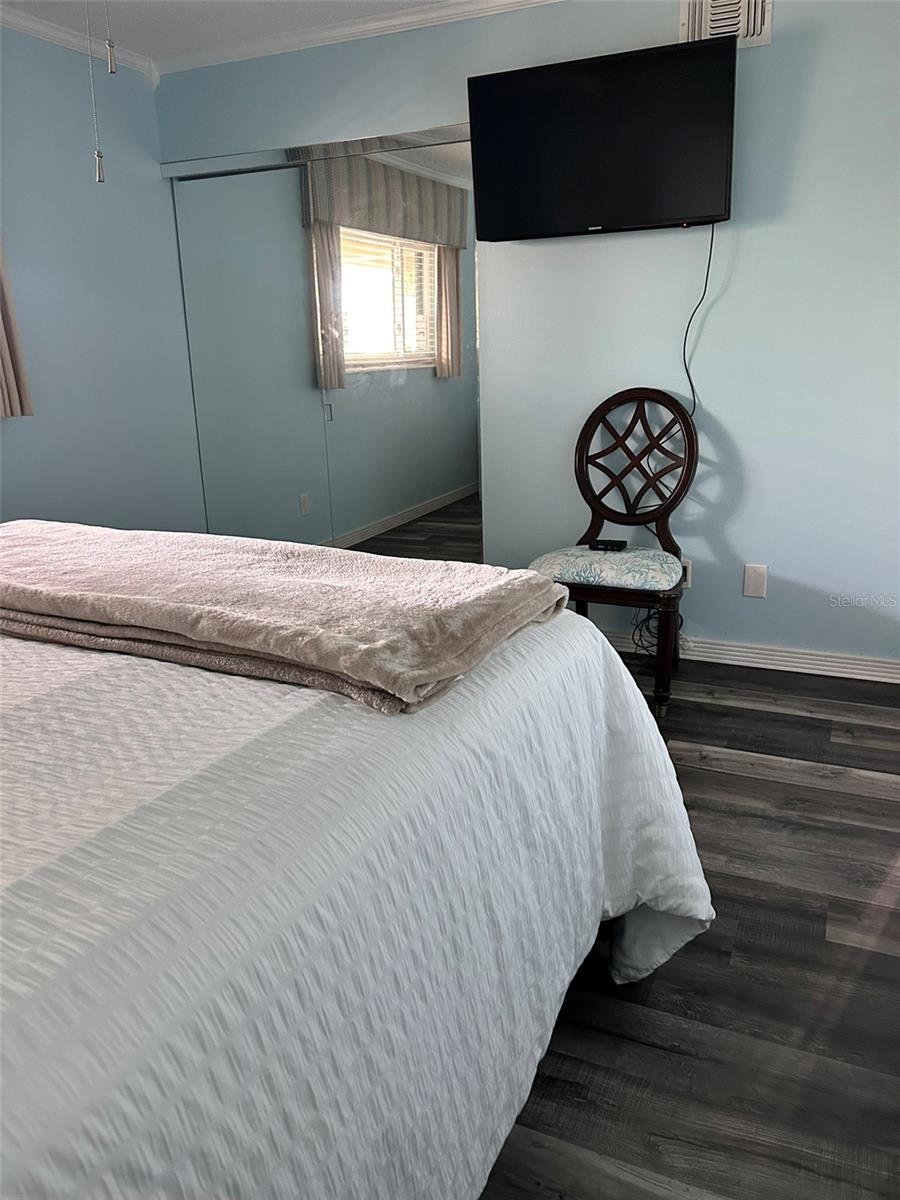 Image 51 of 77 For 868 Bayway Boulevard 304