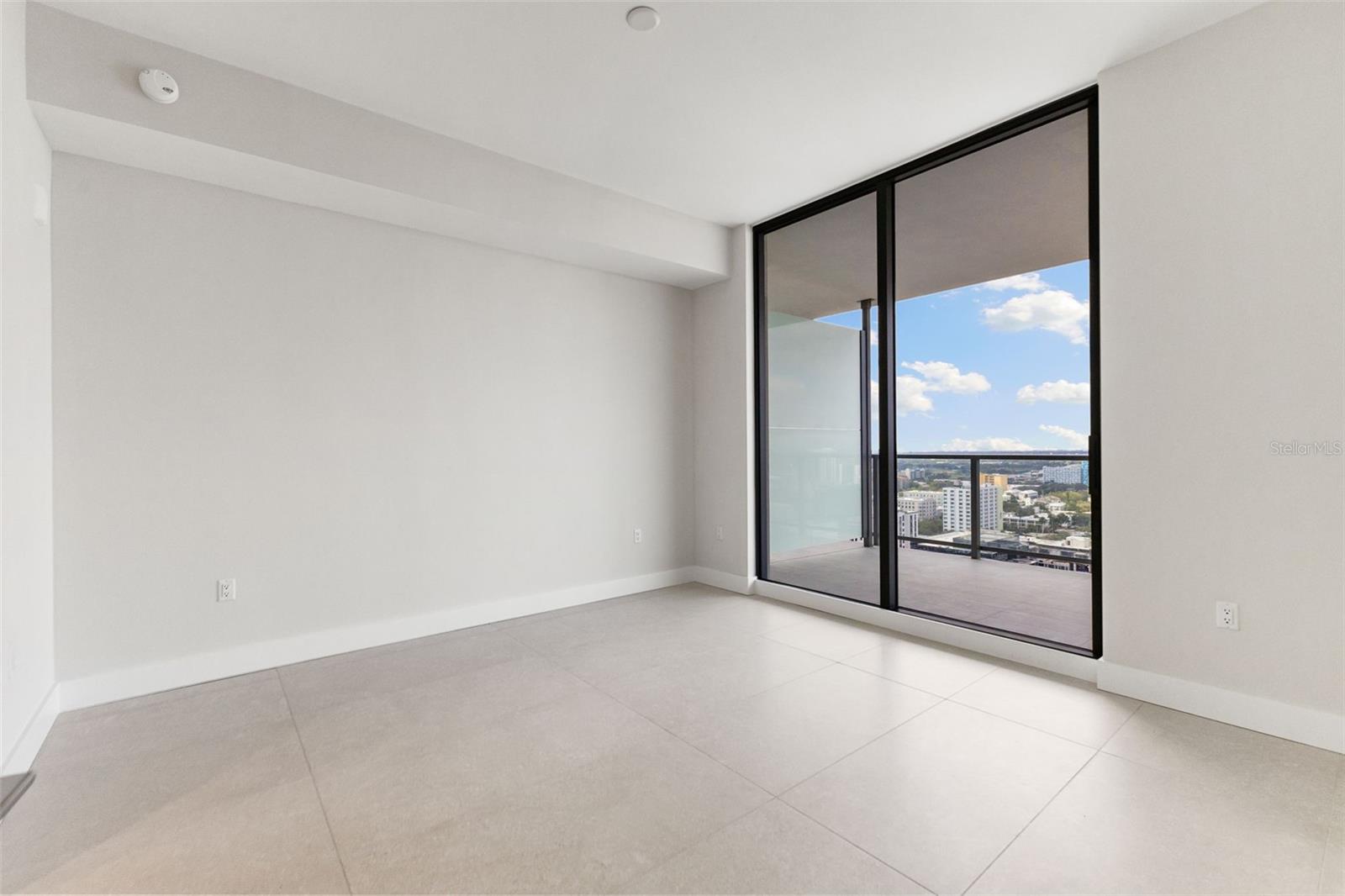 Image 11 of 48 For 275 1st Avenue S 1907