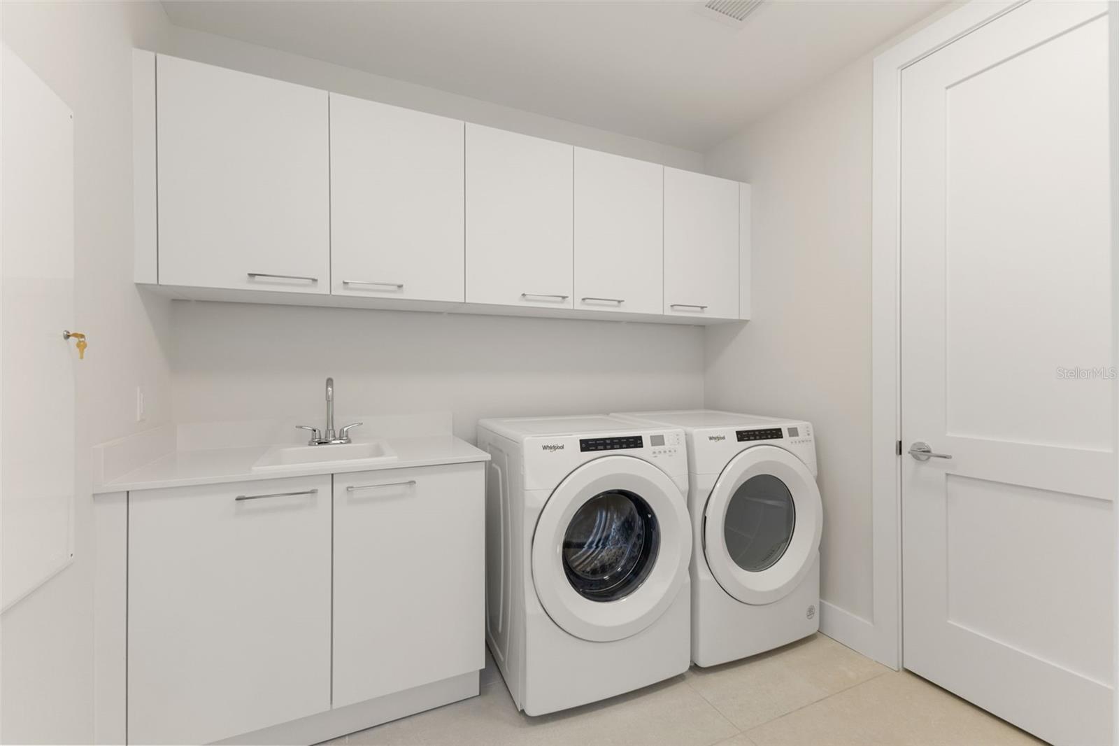 Image 14 of 48 For 275 1st Avenue S 1907