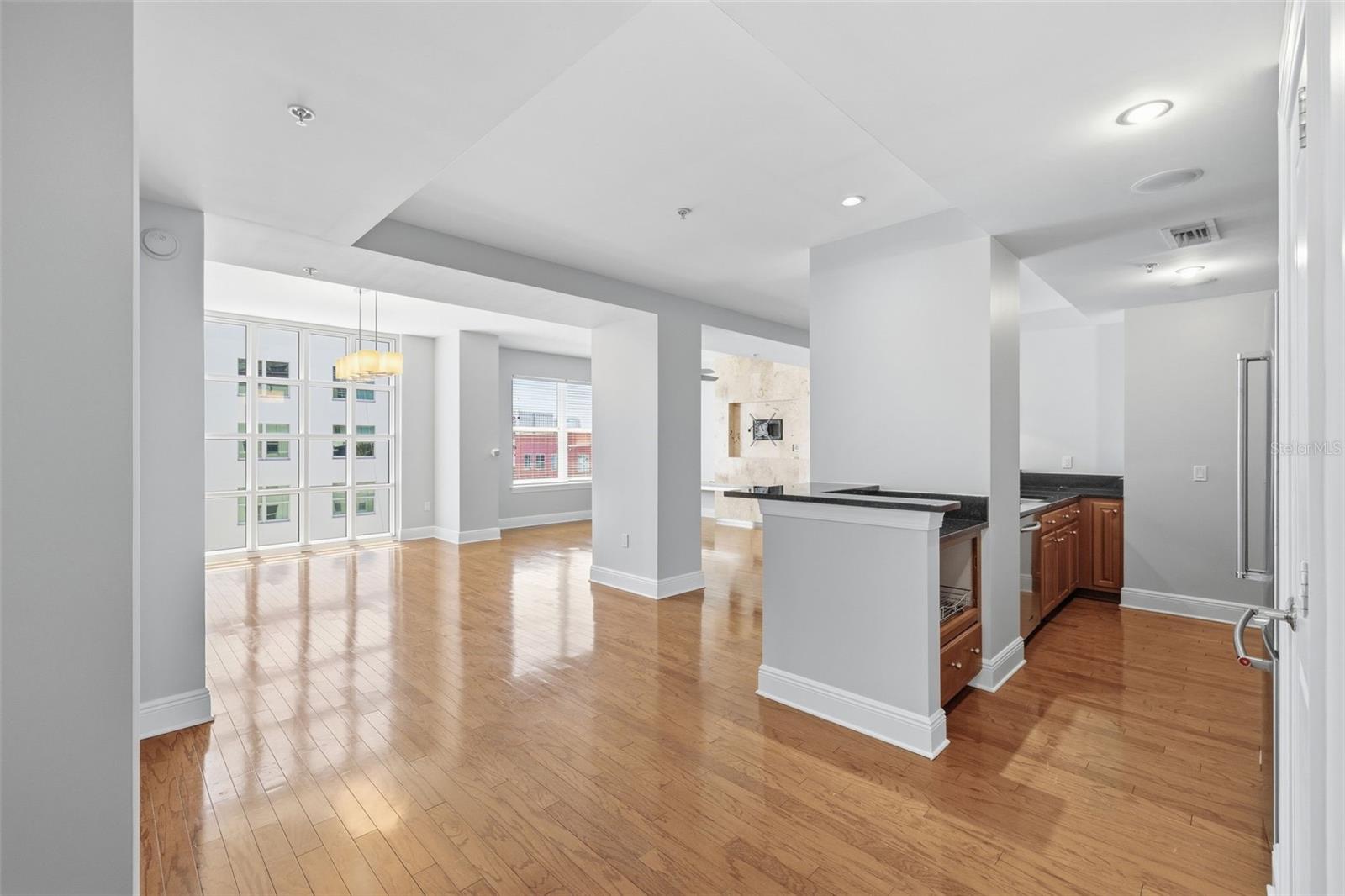 Image 3 of 40 For 1227 Madison Street 902