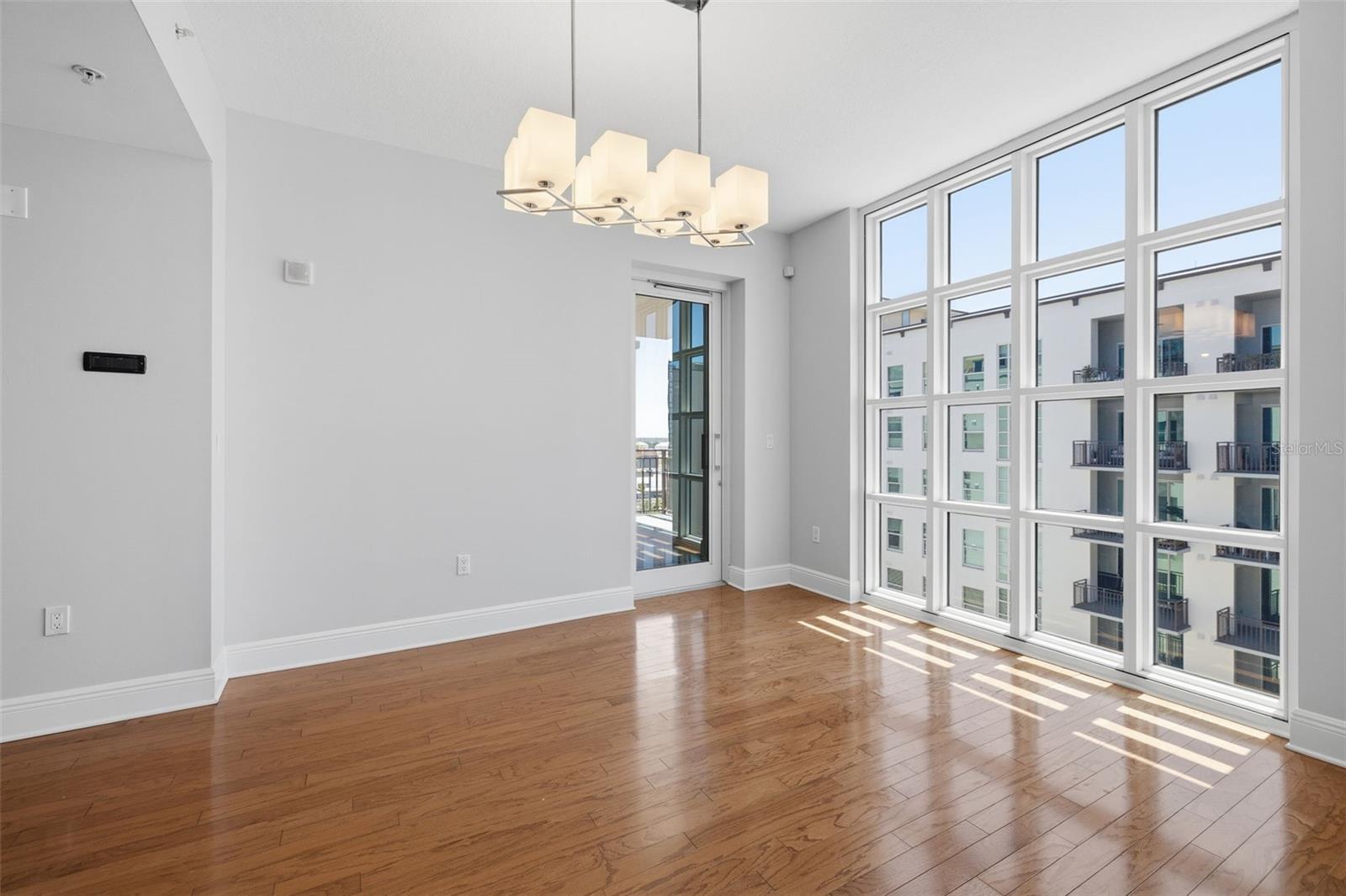 Image 9 of 40 For 1227 Madison Street 902