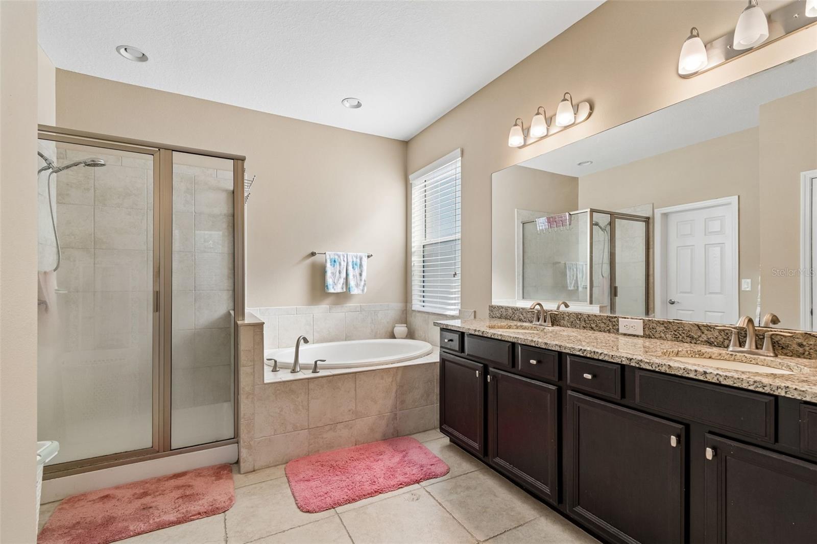 Image 17 of 47 For 7090 88th Ave N