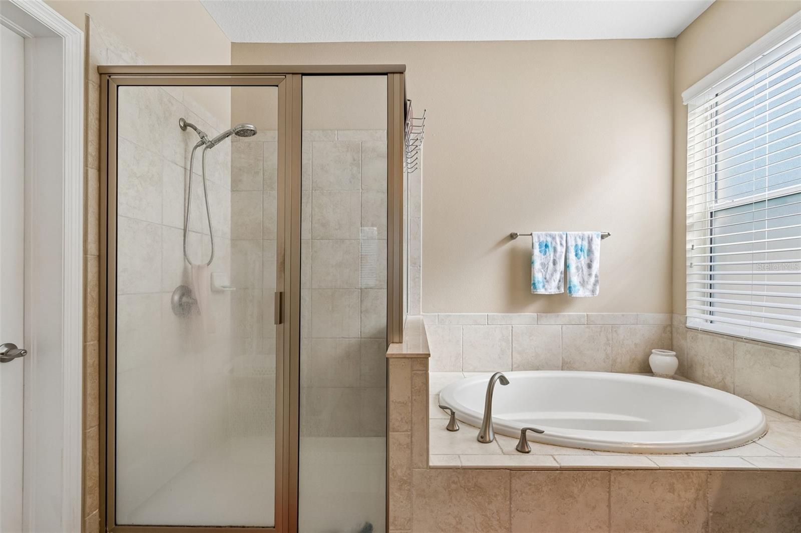 Image 18 of 47 For 7090 88th Ave N