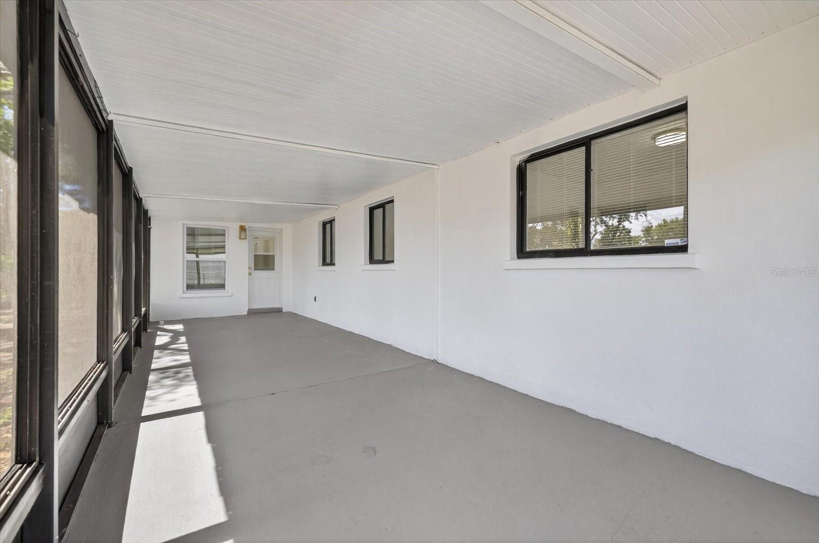 Image 24 of 36 For 1465 Parkwood Street