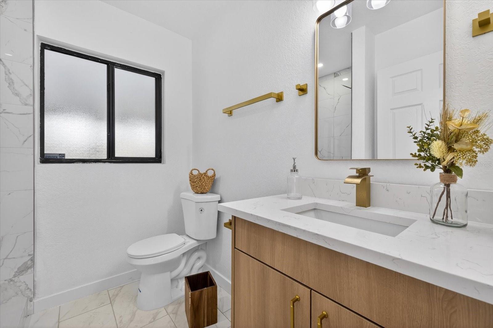 Image 25 of 36 For 1465 Parkwood Street