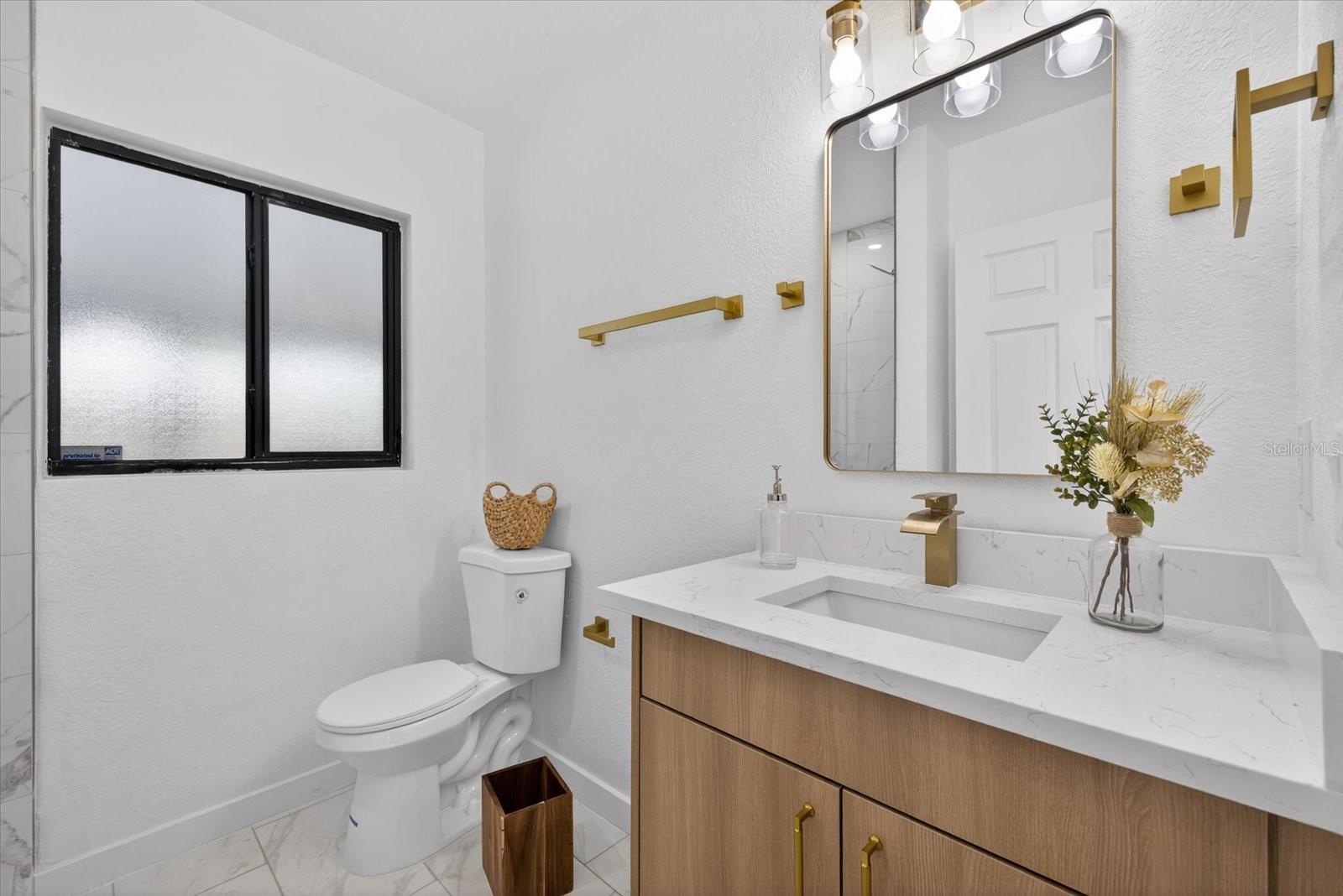 Image 26 of 36 For 1465 Parkwood Street