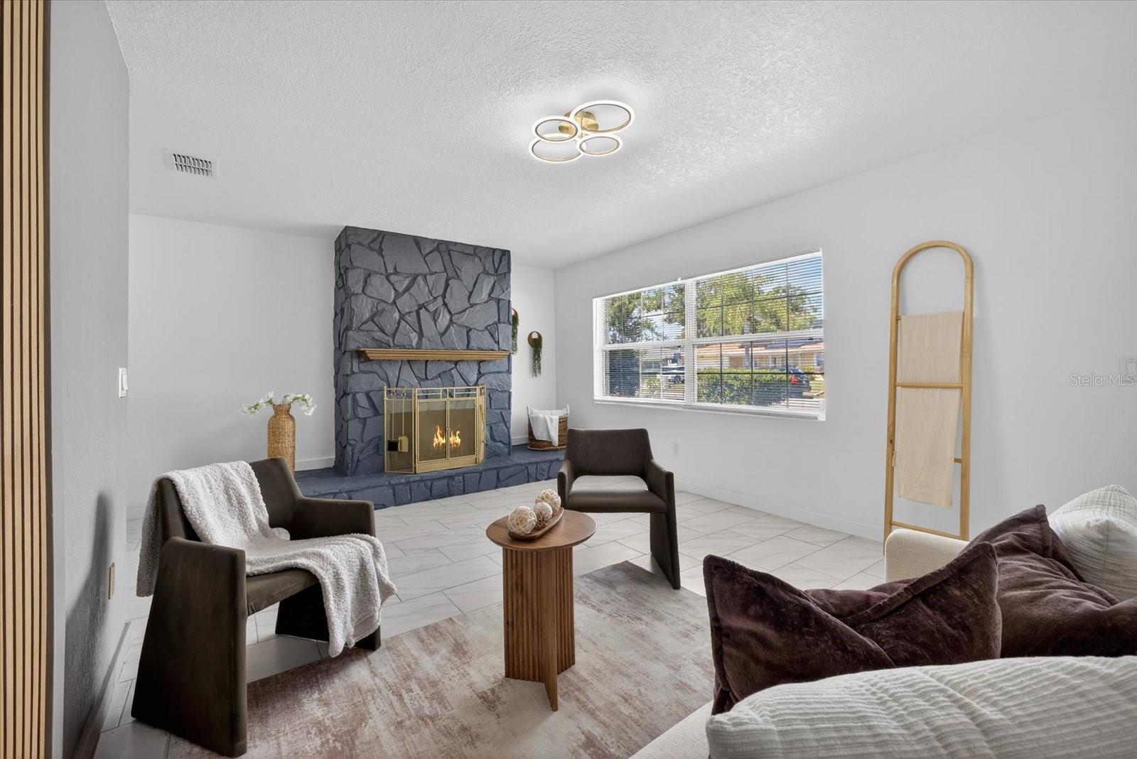 Image 6 of 36 For 1465 Parkwood Street