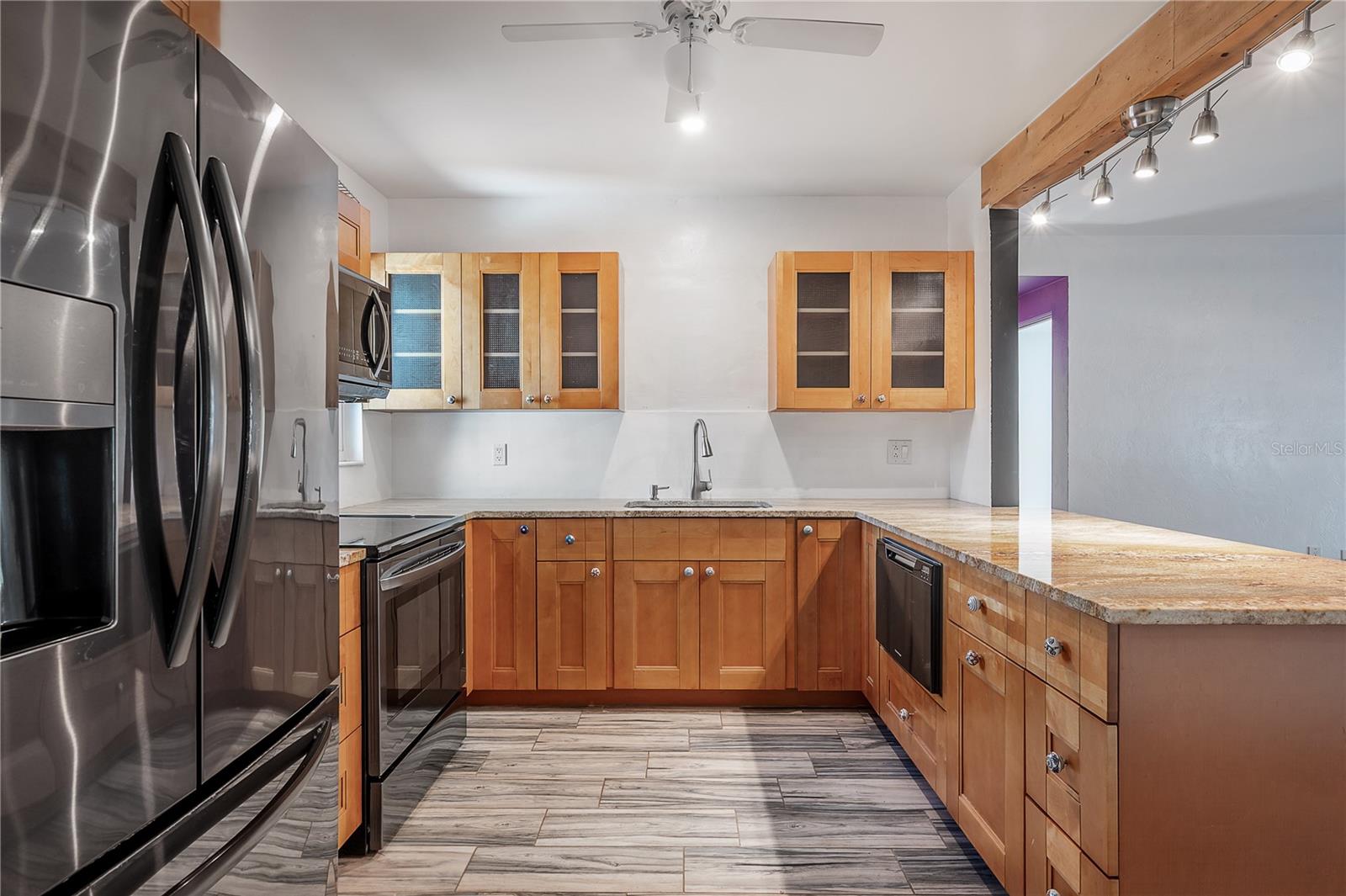 Image 10 of 37 For 3811 44th Avenue N