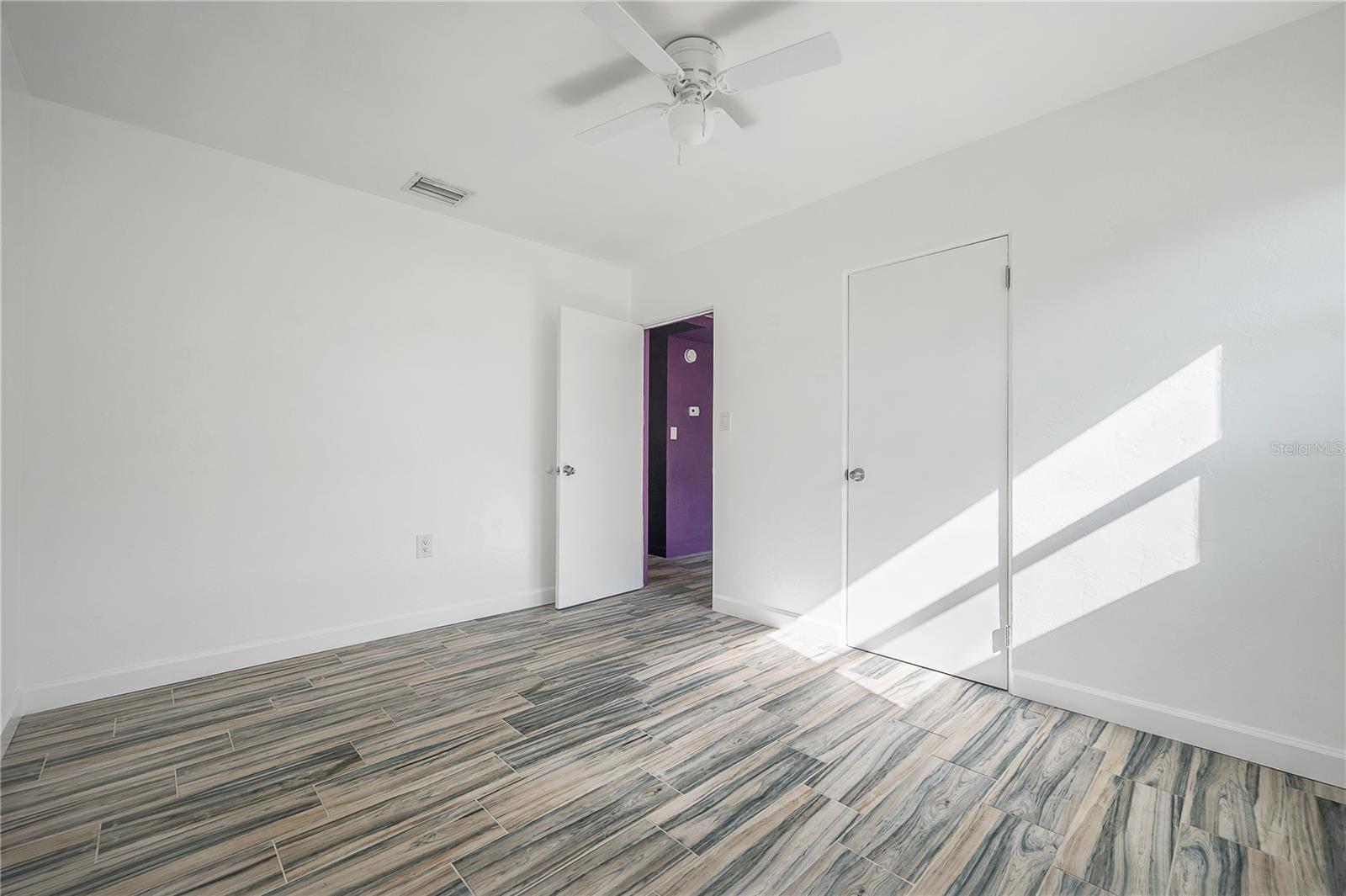 Image 14 of 37 For 3811 44th Avenue N