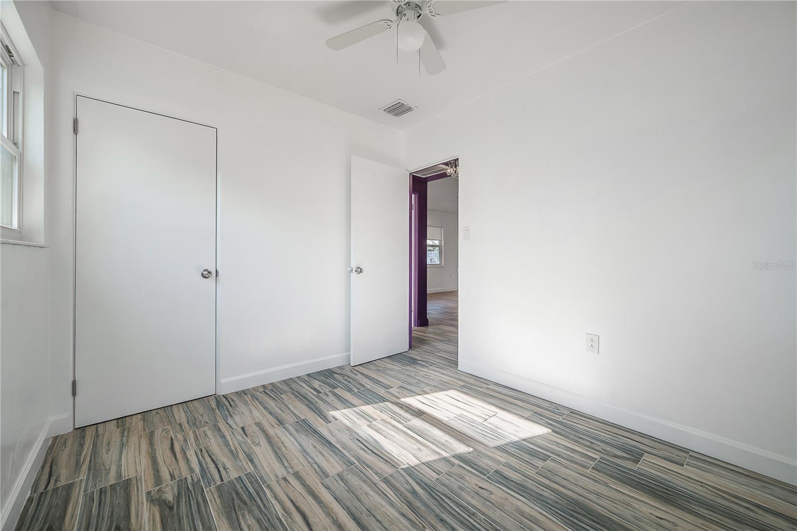 Image 16 of 37 For 3811 44th Avenue N