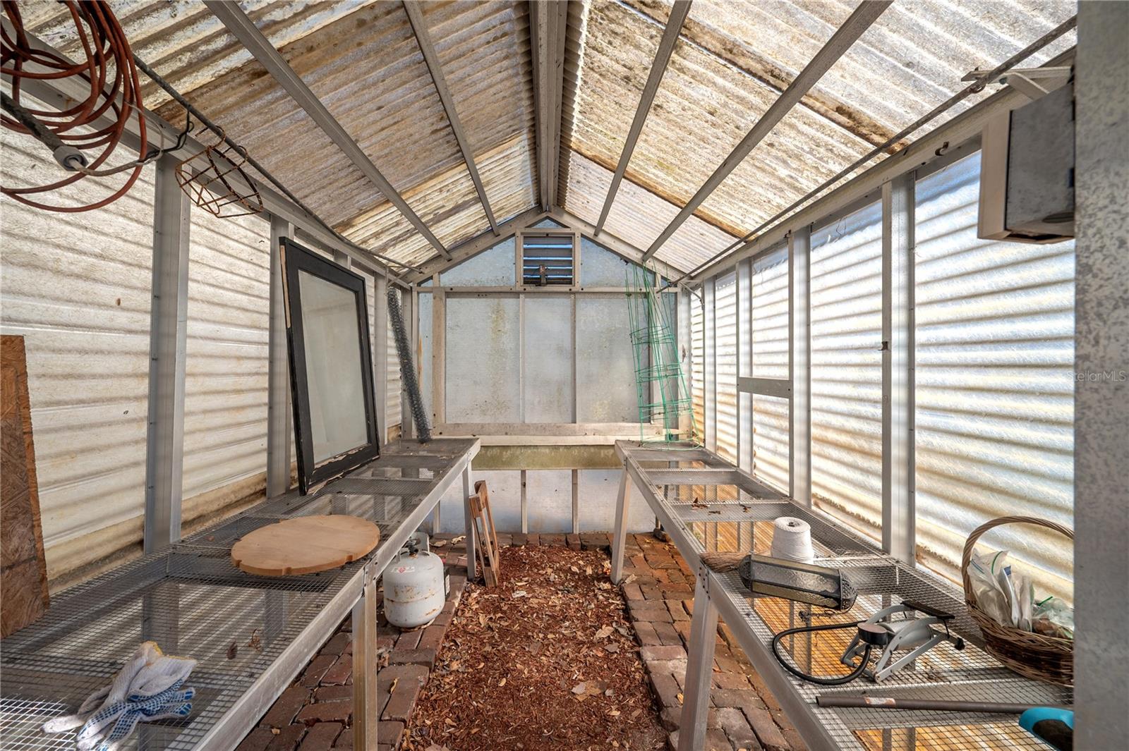 Image 24 of 37 For 3811 44th Avenue N