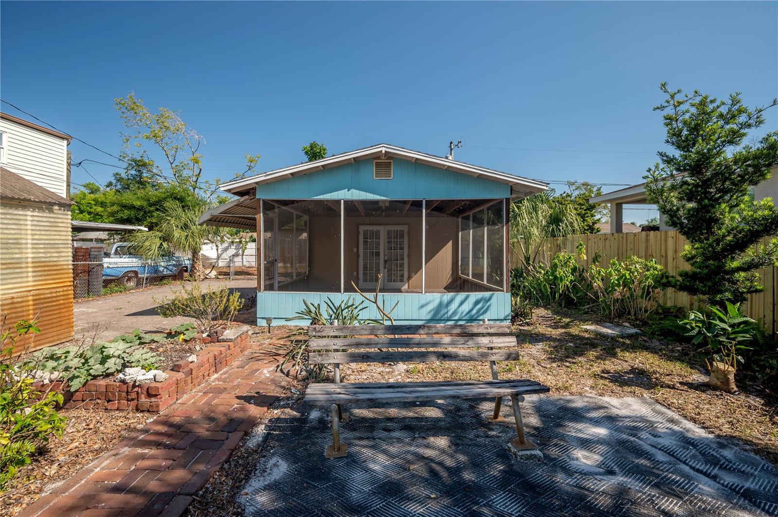 Image 28 of 37 For 3811 44th Avenue N