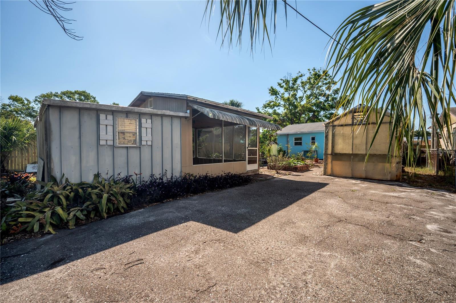 Image 30 of 37 For 3811 44th Avenue N