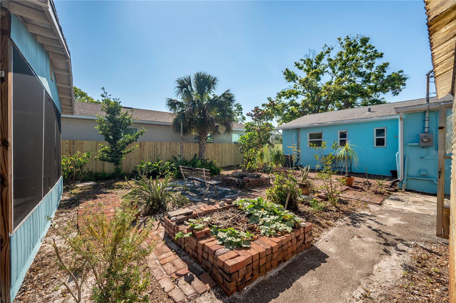 Image 32 of 37 For 3811 44th Avenue N