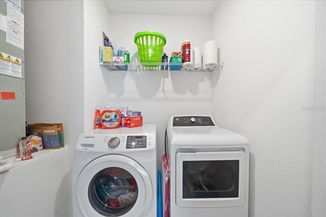 Listing photo id 25 for 7452 Wabash Trail