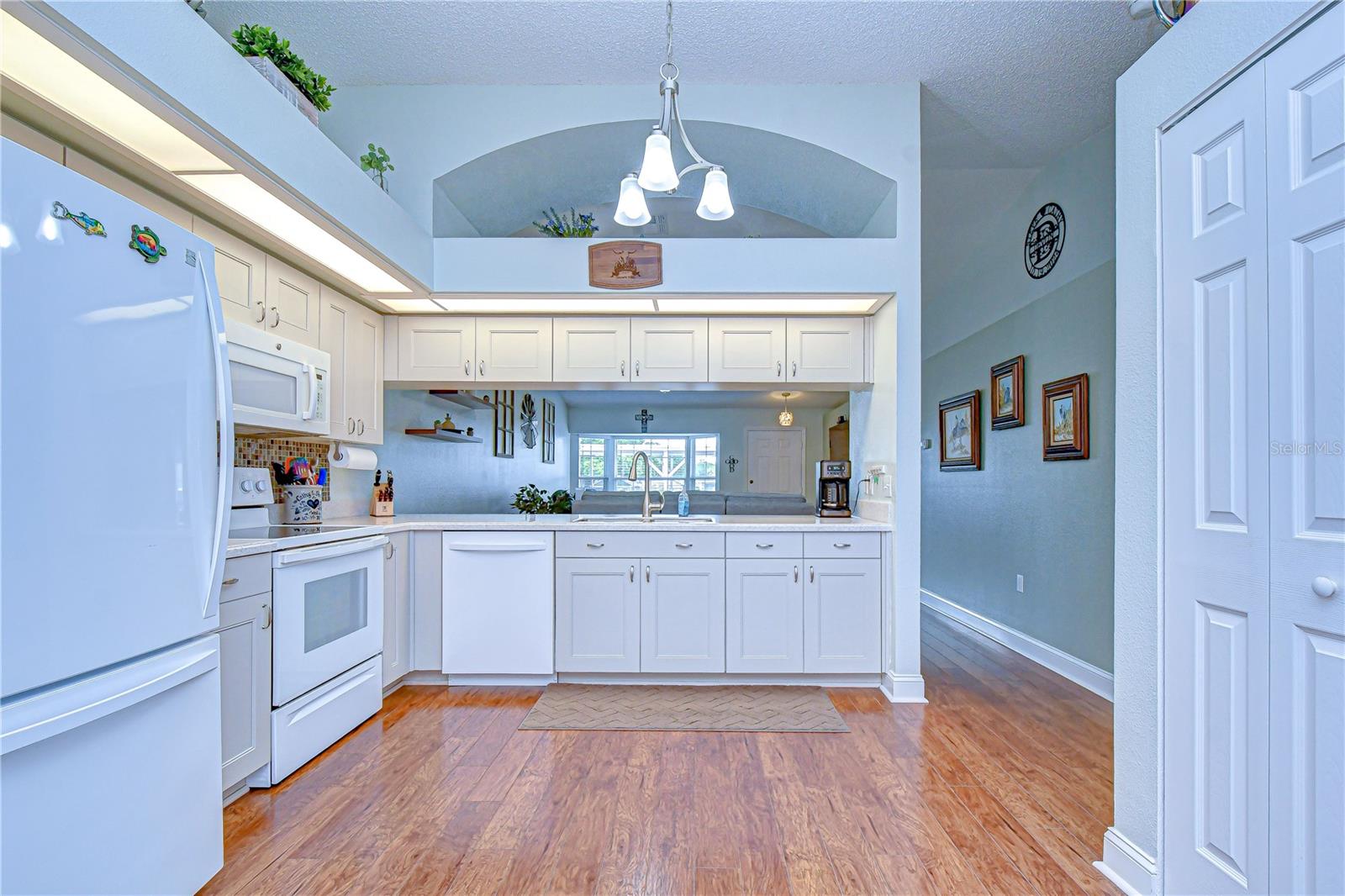 Image 25 of 46 For 38237 Eucalyptus Drive