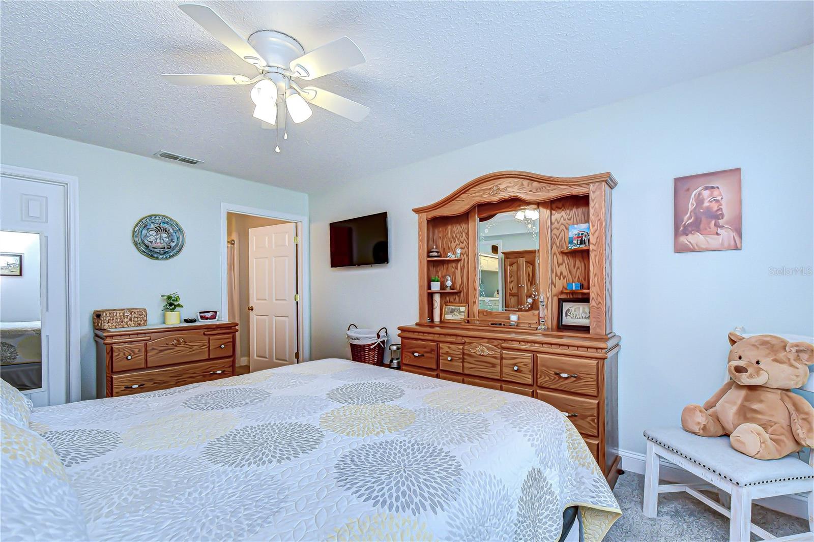 Image 37 of 46 For 38237 Eucalyptus Drive