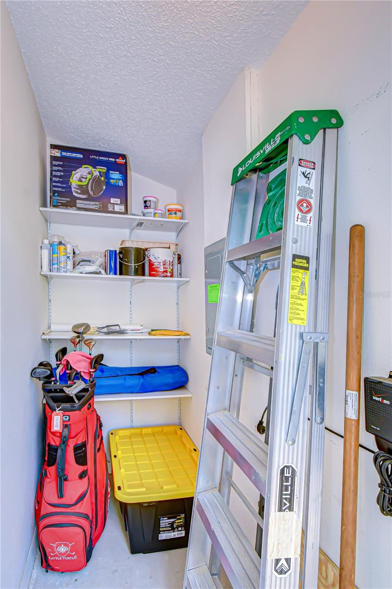 Image 43 of 46 For 38237 Eucalyptus Drive