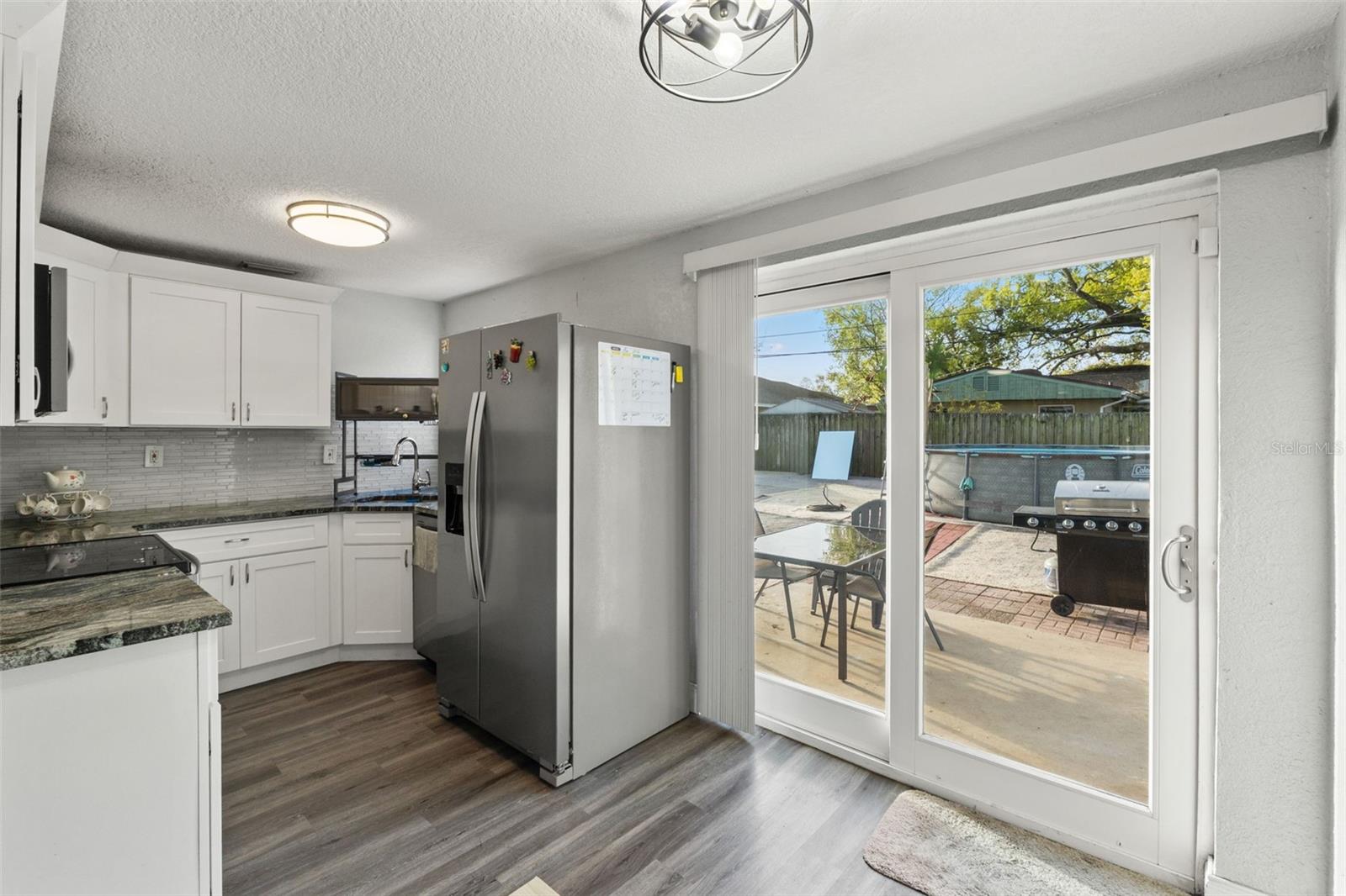 Image 11 of 33 For 8996 Southern Comfort Drive