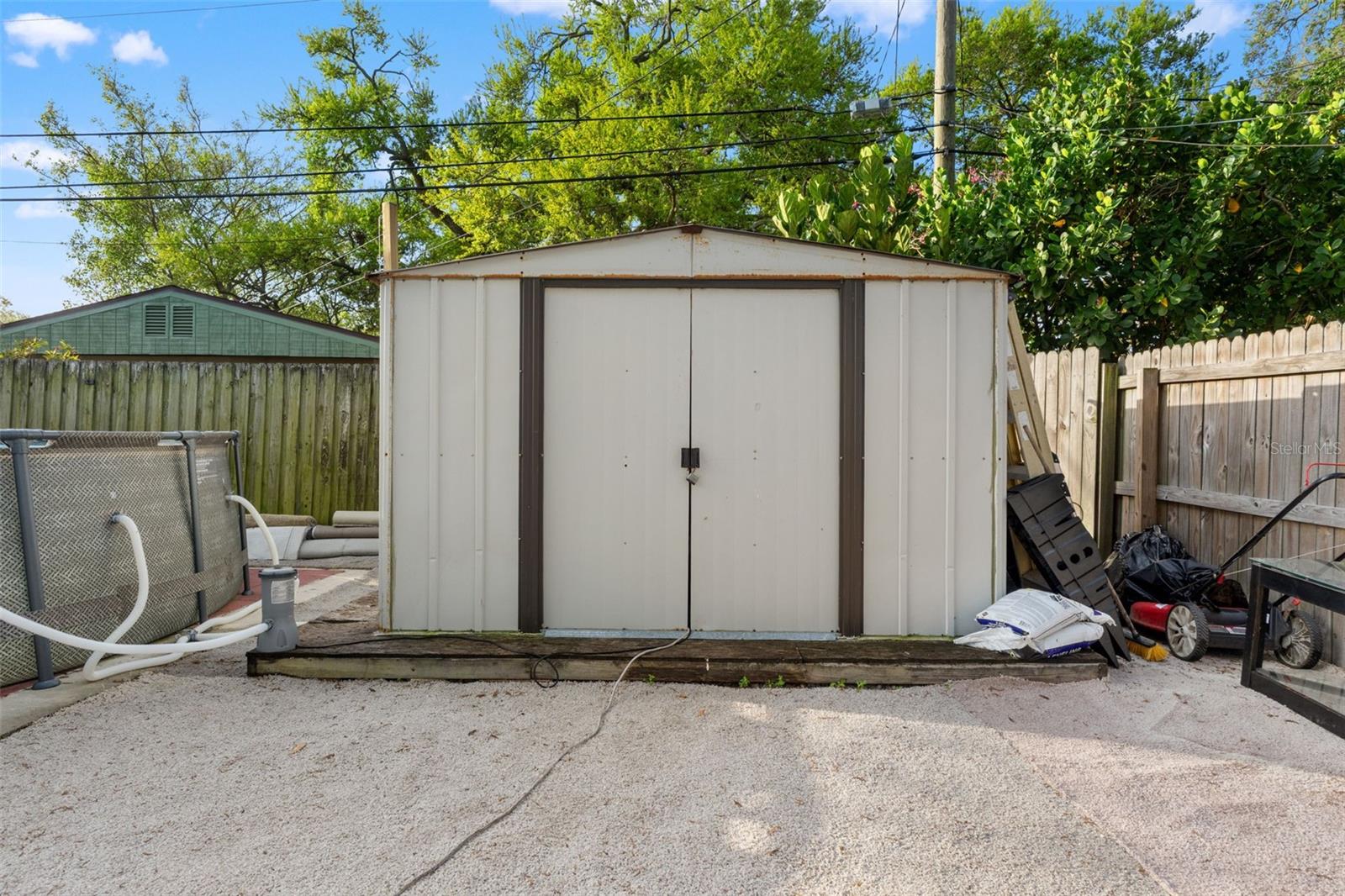 Image 24 of 33 For 8996 Southern Comfort Drive