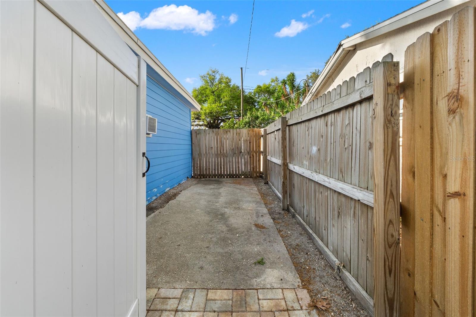 Image 25 of 33 For 8996 Southern Comfort Drive