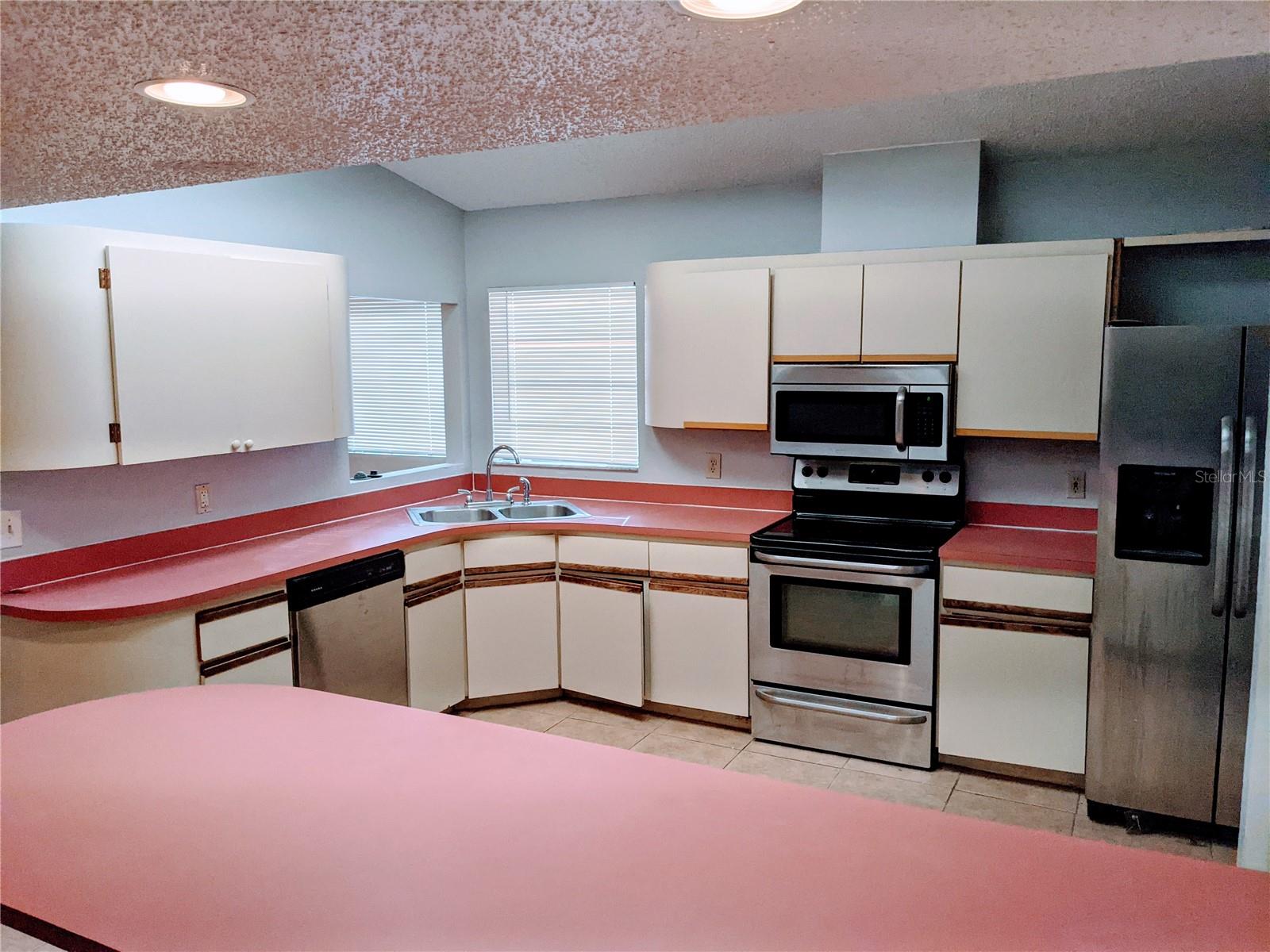 Image 4 of 21 For 5327 Baldock Avenue