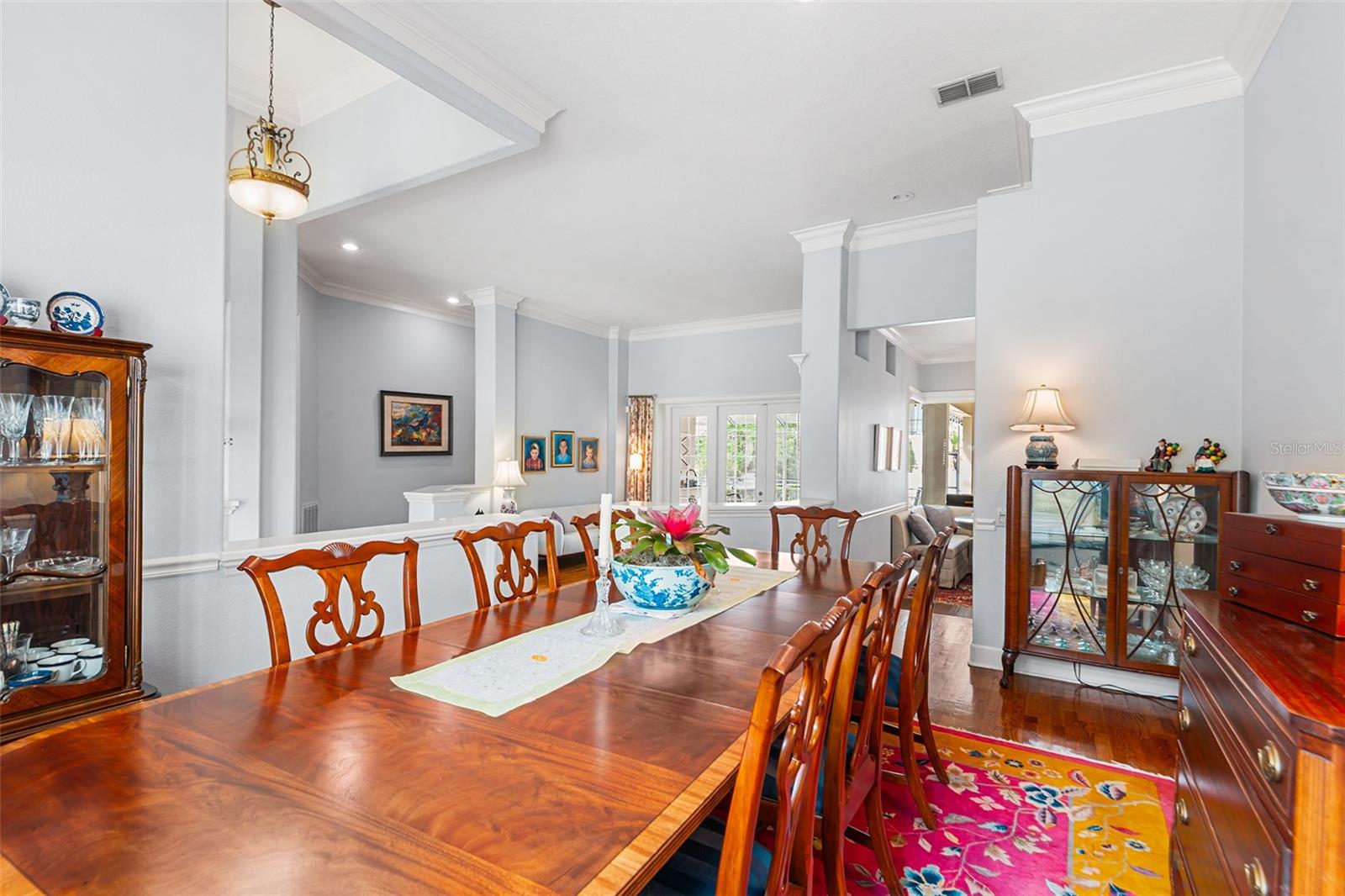 Listing photo id 14 for 902 Hanover Way