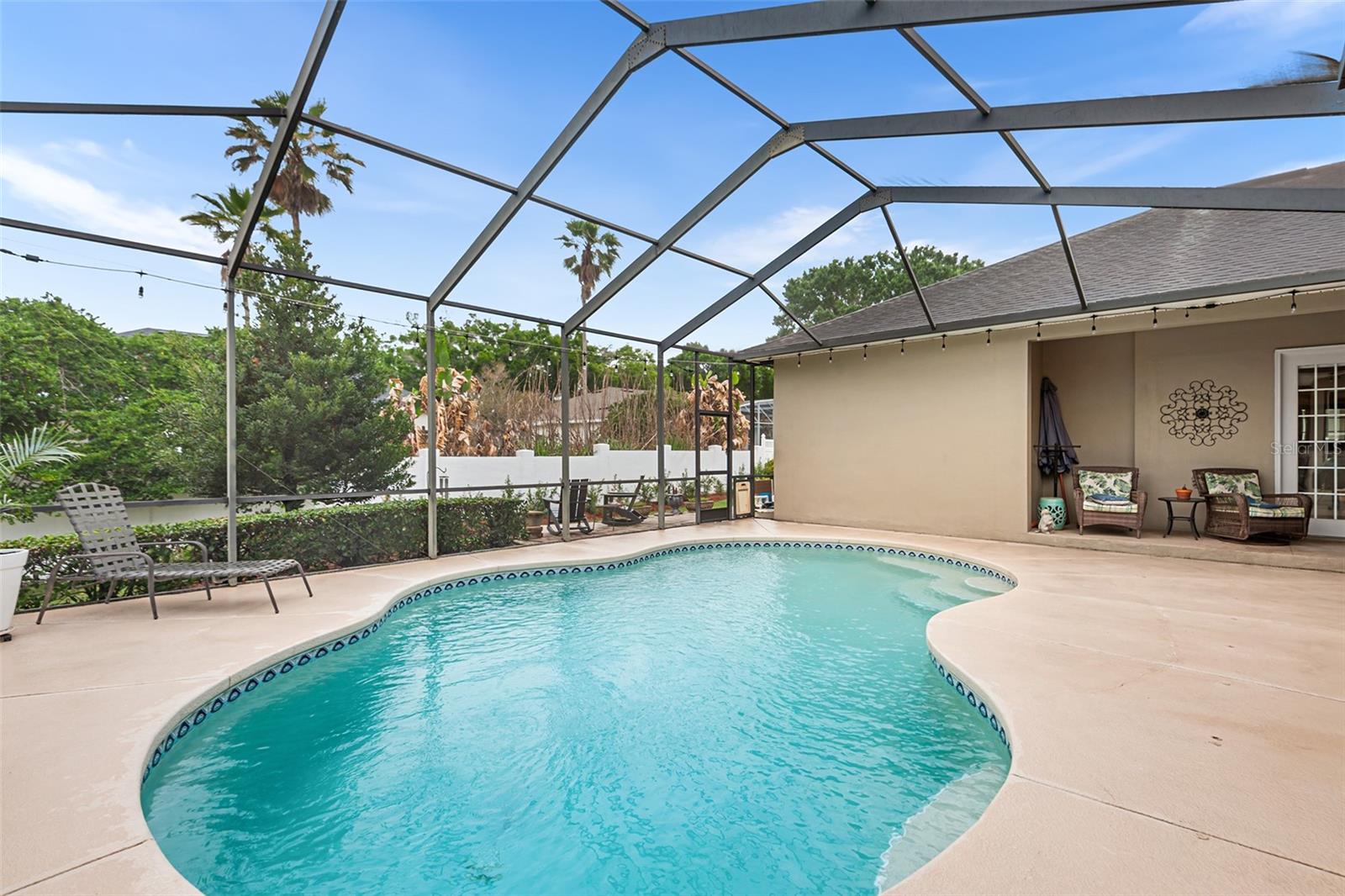 Listing photo id 39 for 902 Hanover Way