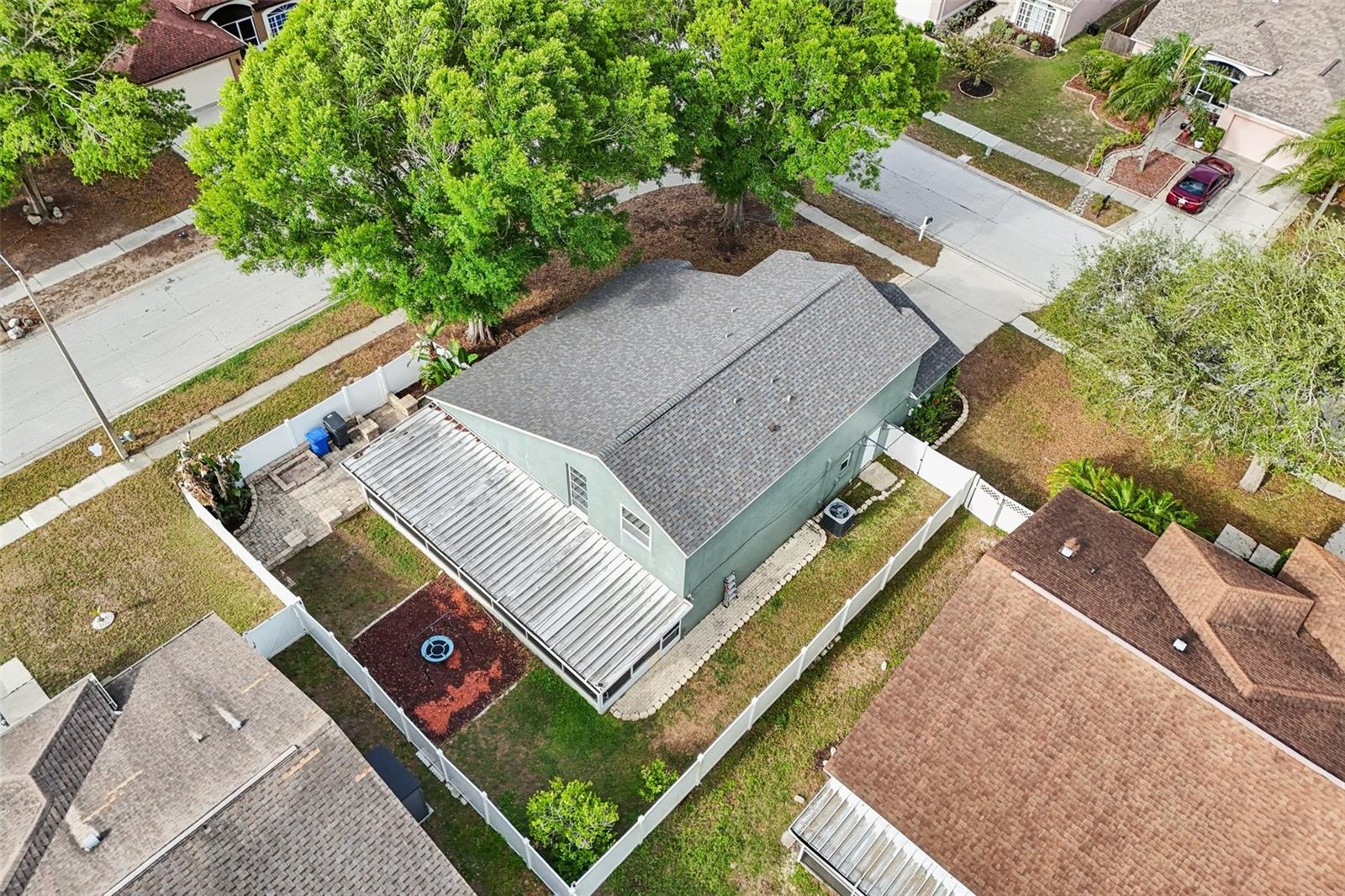 Listing photo id 36 for 13310 Beechberry Drive